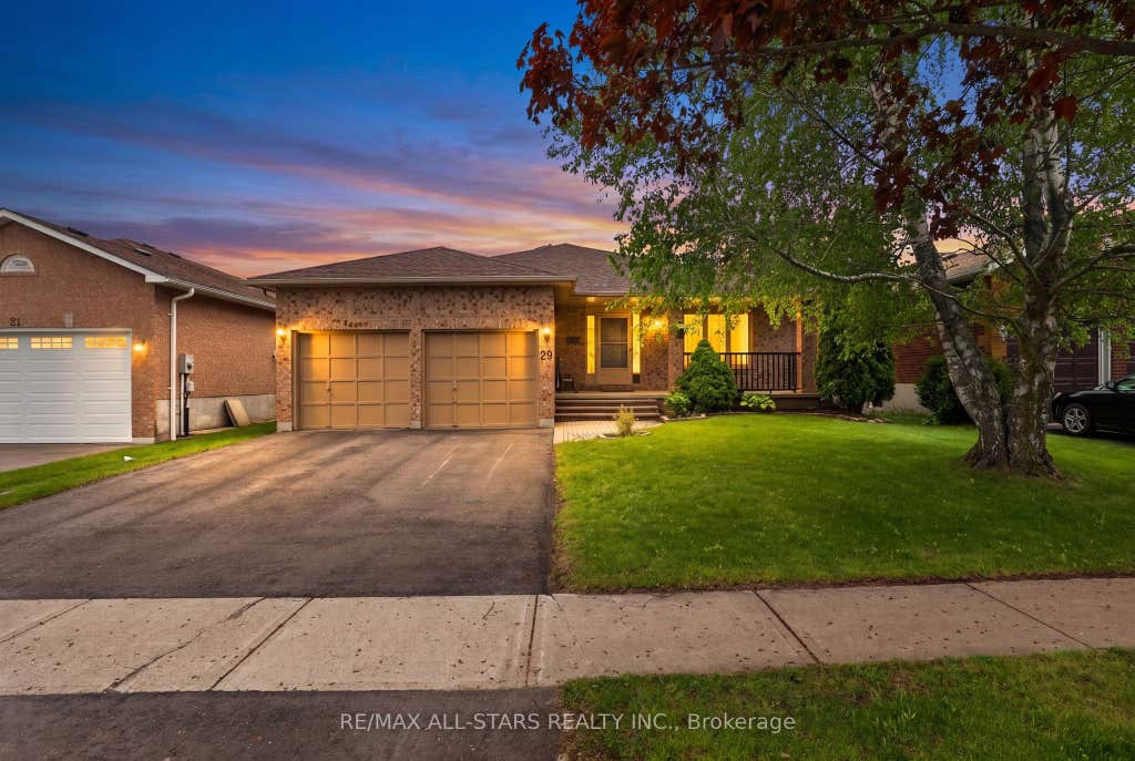 Photo of 29 Lakeview Drive, Scugog, ON L9L 1G9 (MLS # E13218940)