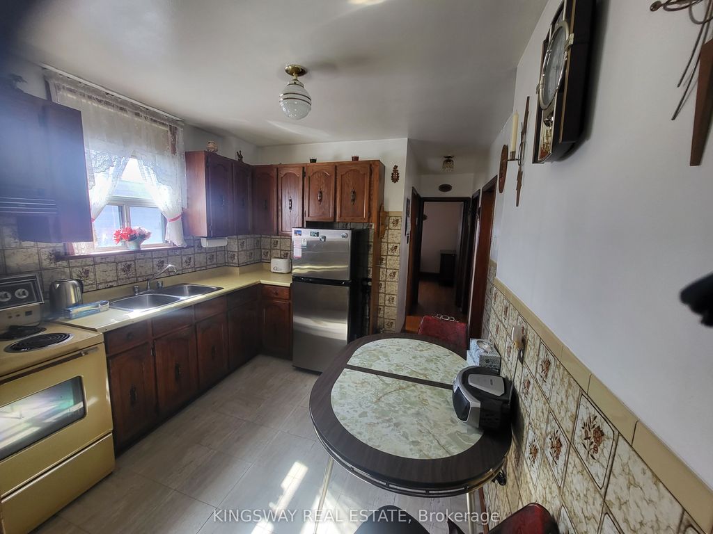 Photo of 34 O'donnell Avenue, Toronto, ON M8Z 3X9 (MLS # W12841258)