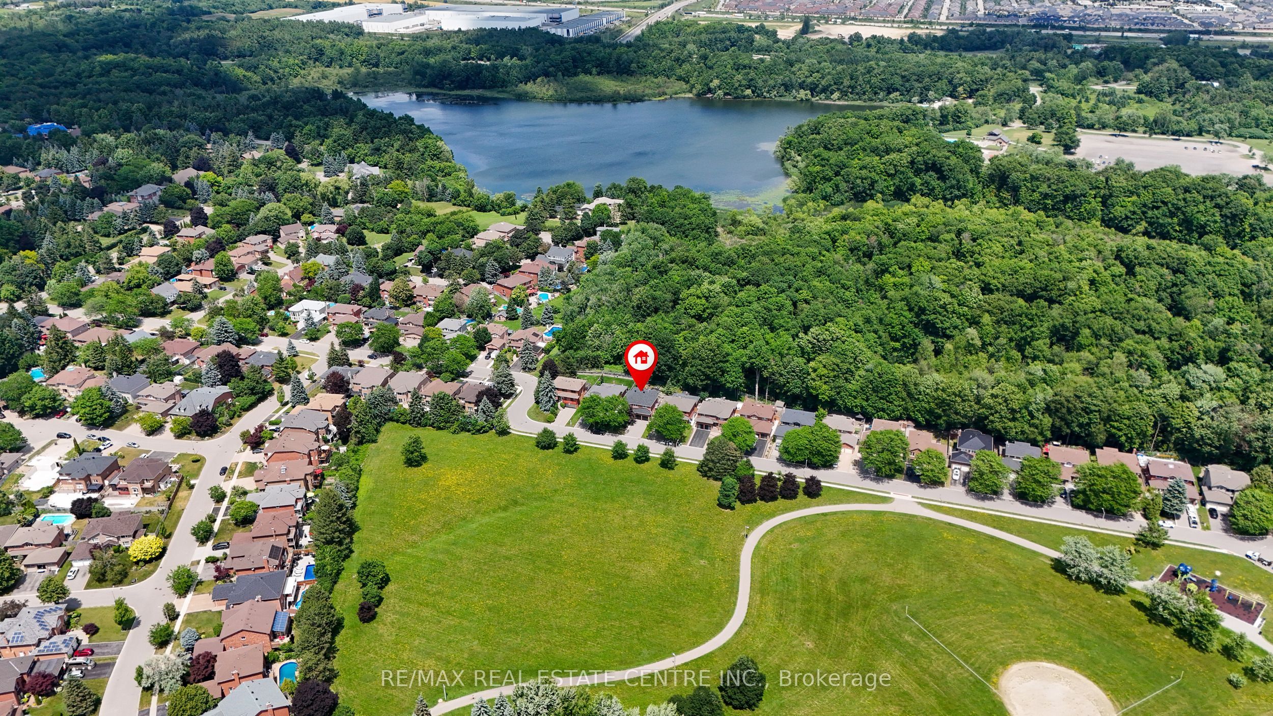 30 Regentview Drive