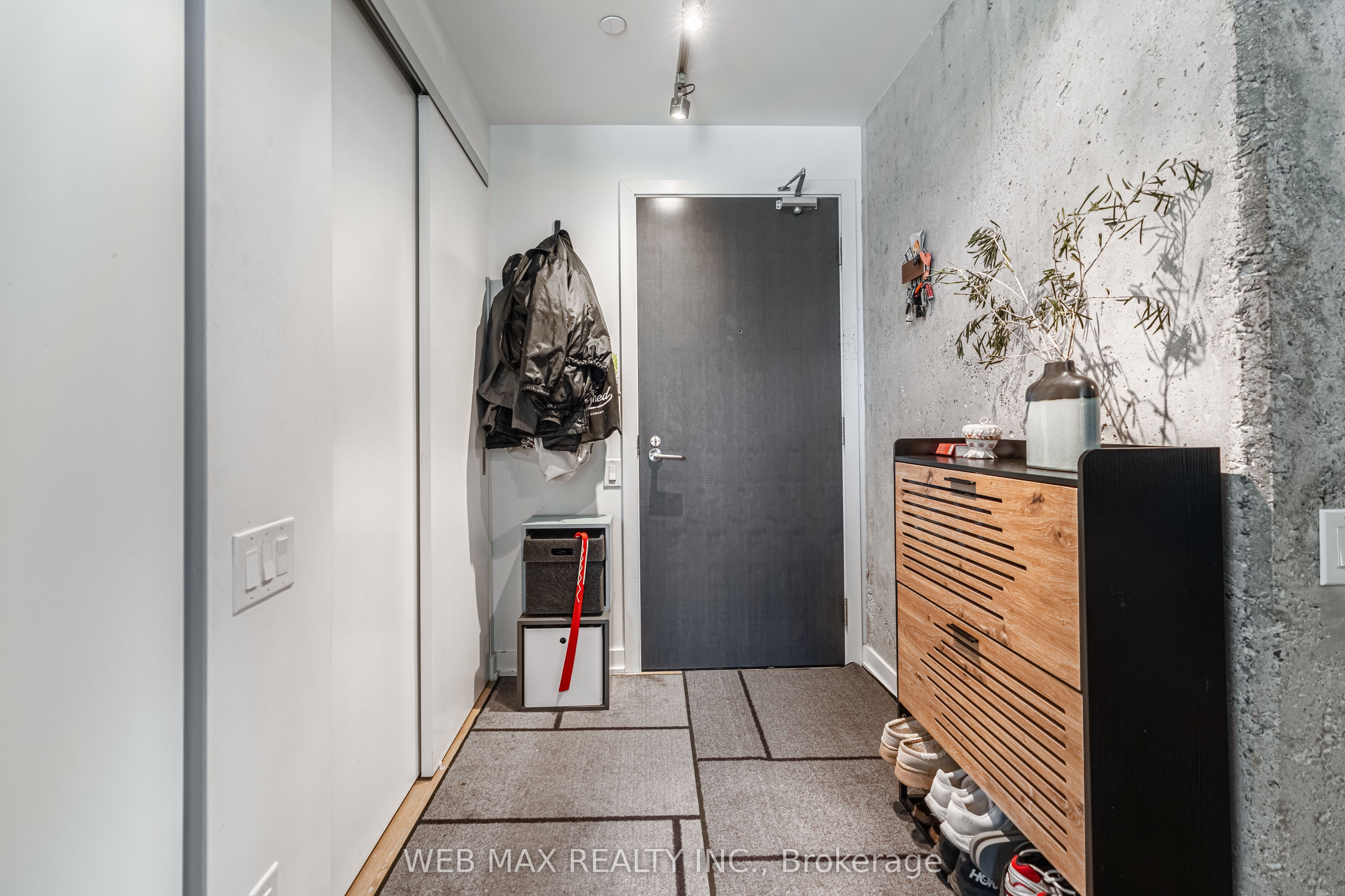 11 Charlotte Street 2102