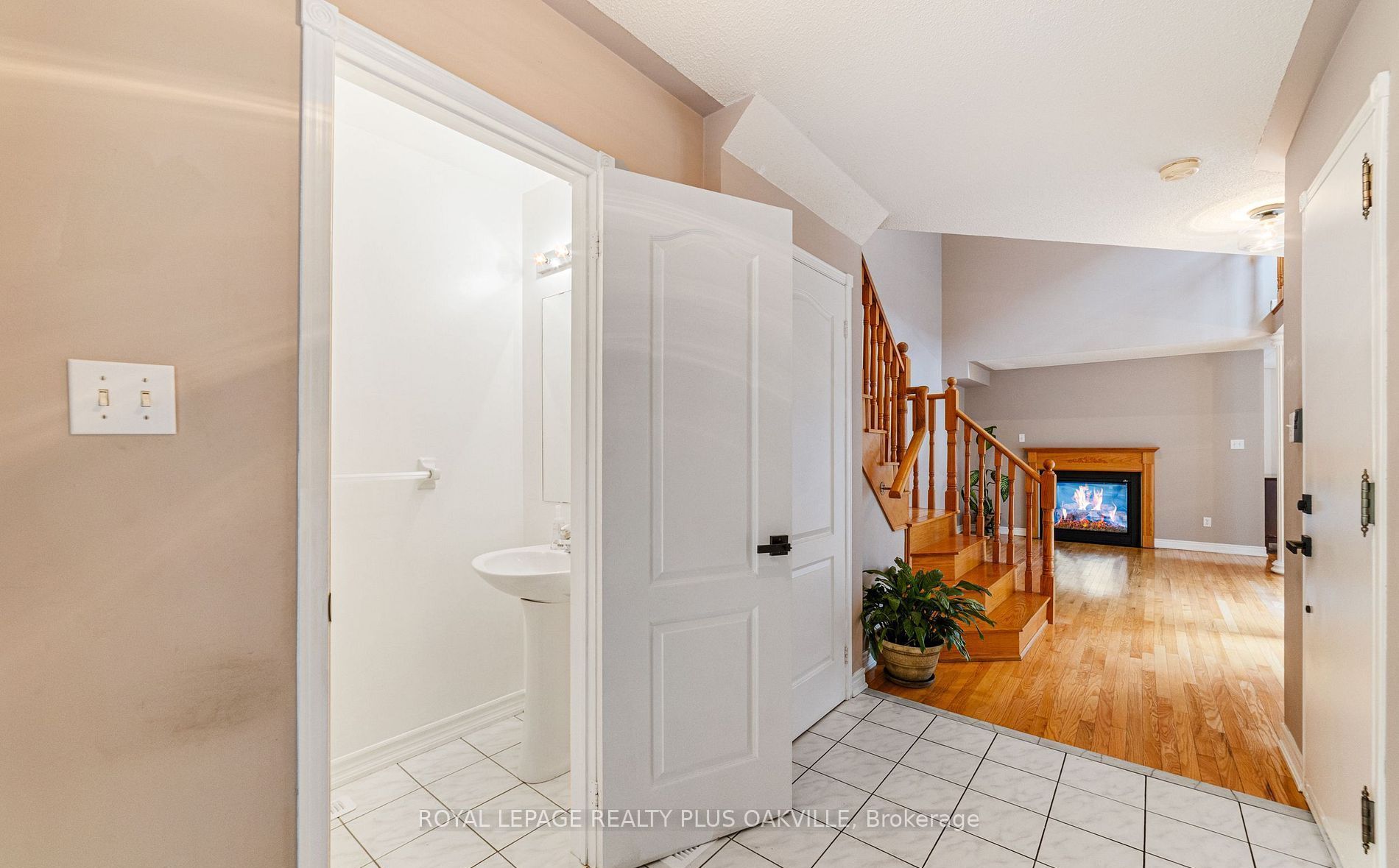 365 Turnberry Crescent