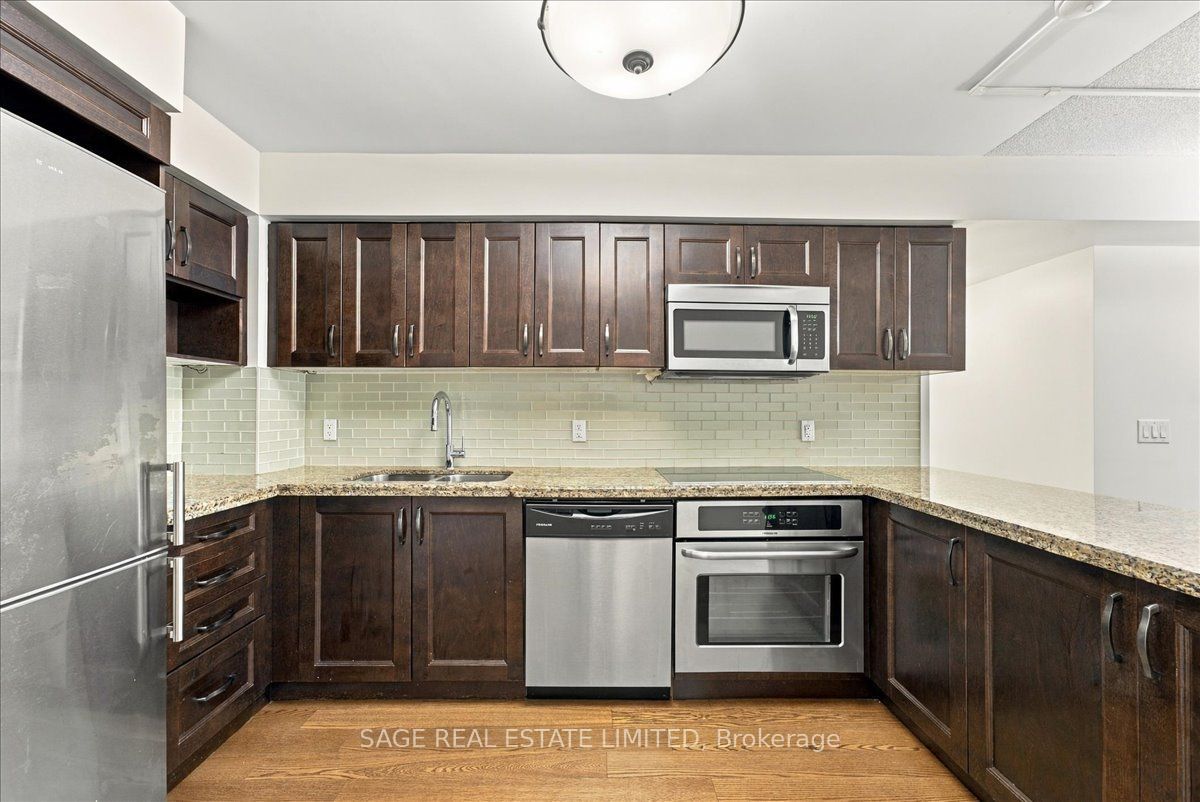 565 Wilsom Avenue W204