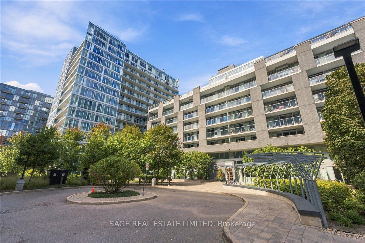 565 Wilsom Avenue W204