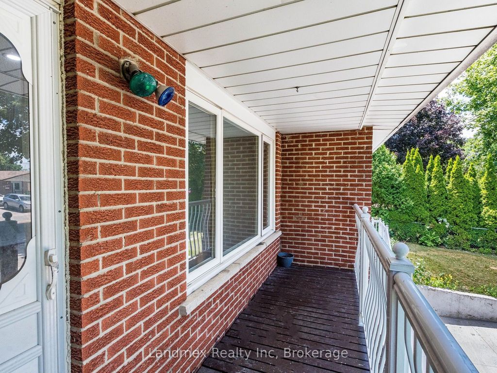 Photo of 7738 Kittridge Drive, Mississauga, ON L4T 3J6 (MLS # W12549032)