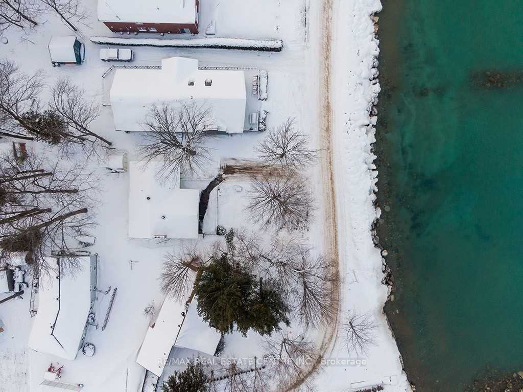 Photo of 35 Lakeside Avenue, Meaford, ON N4L 1A7 (MLS # X12777894)