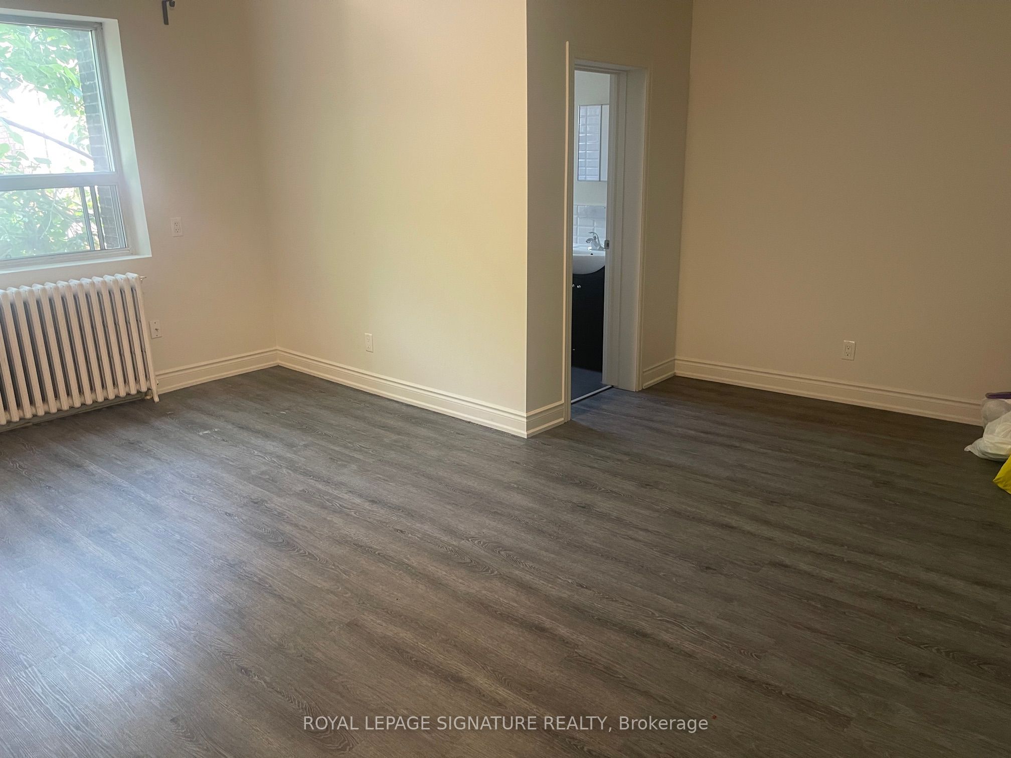 394 Dovercourt Road 24