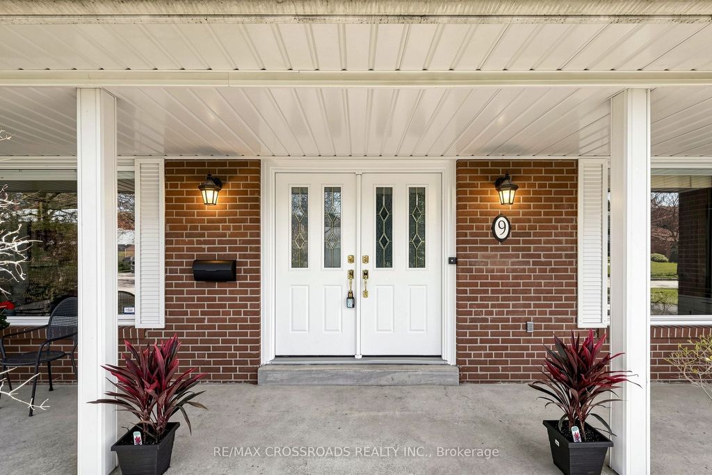 Photo of 9 Tullamore Drive, Toronto, ON M2L 2E9 (MLS # C13051418)