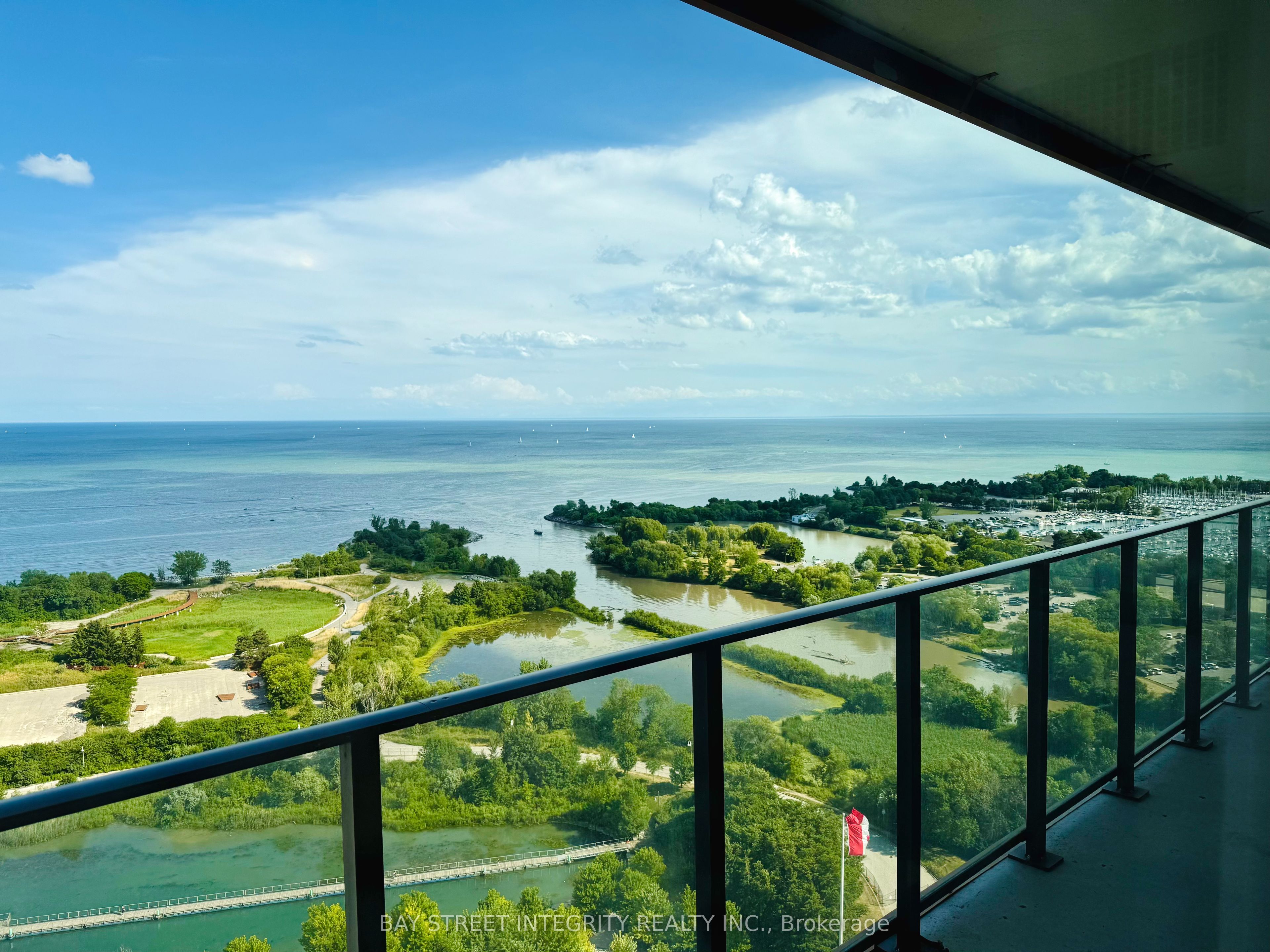 30 Shore Breeze Drive 2418
