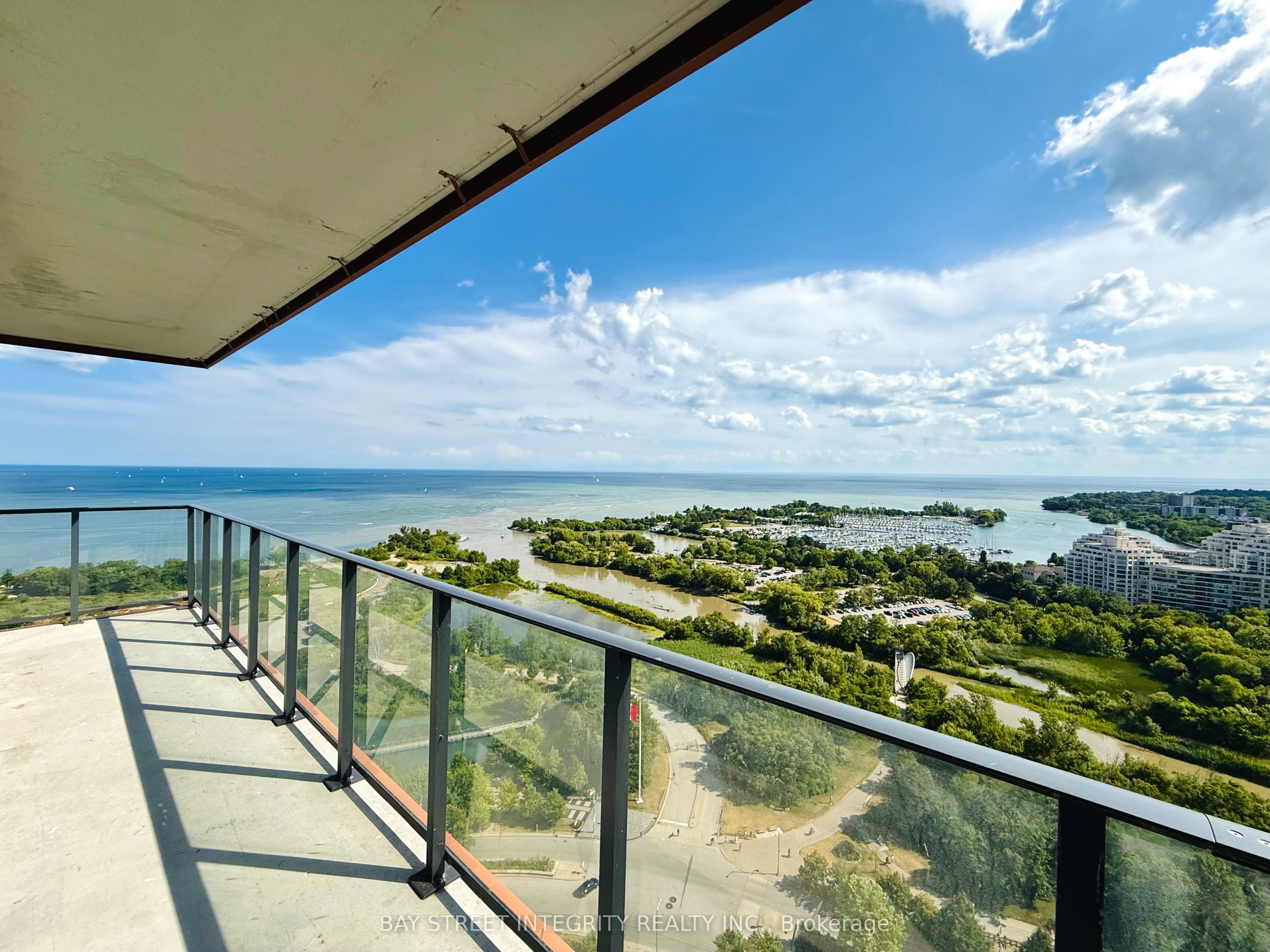 30 Shore Breeze Drive 2418