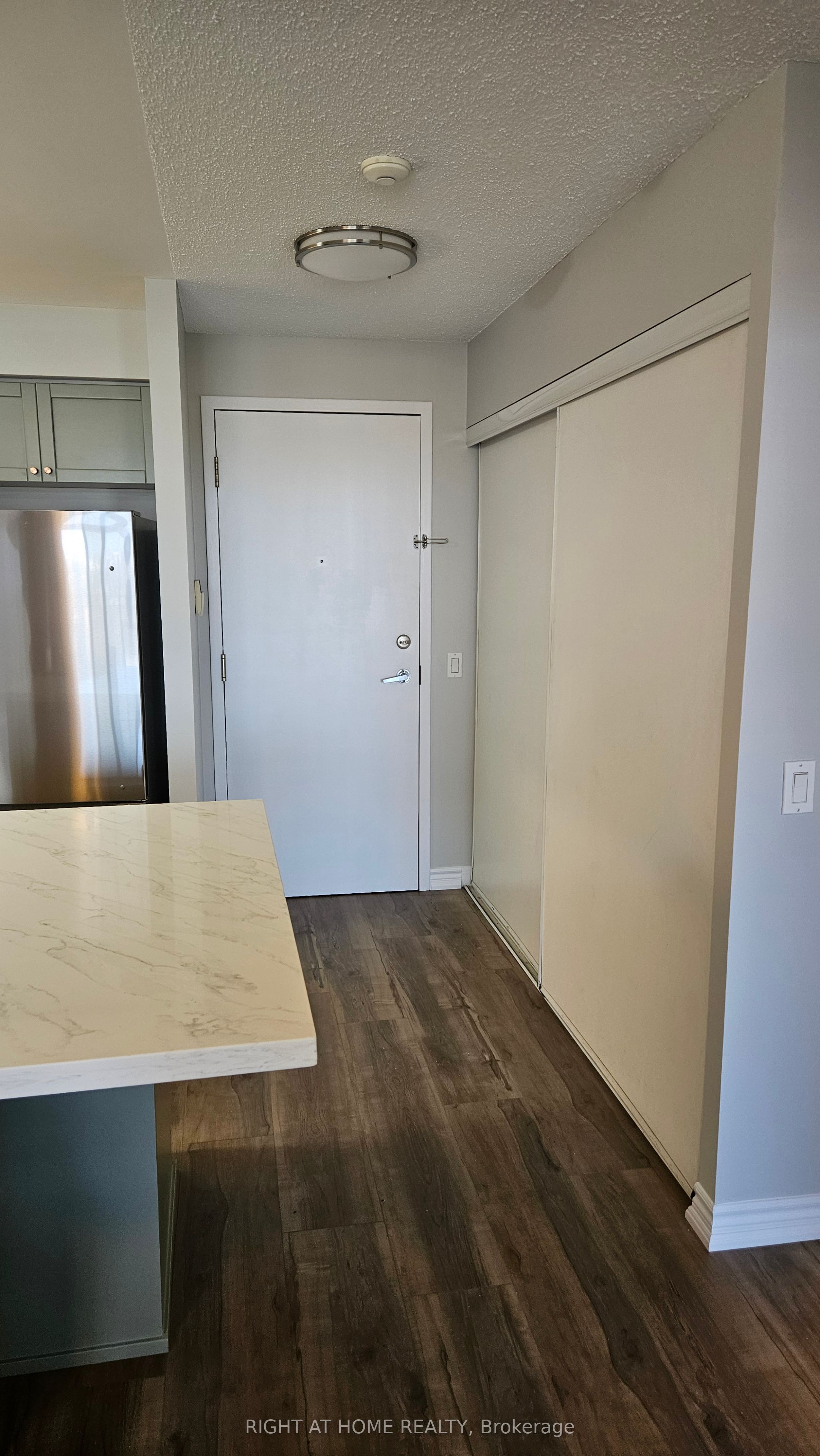 55 Strathaven Drive 1212