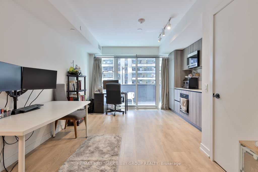 Photo of 127 Broadway Avenue #302, Toronto, ON M4P 1V4 (MLS # C13795766)