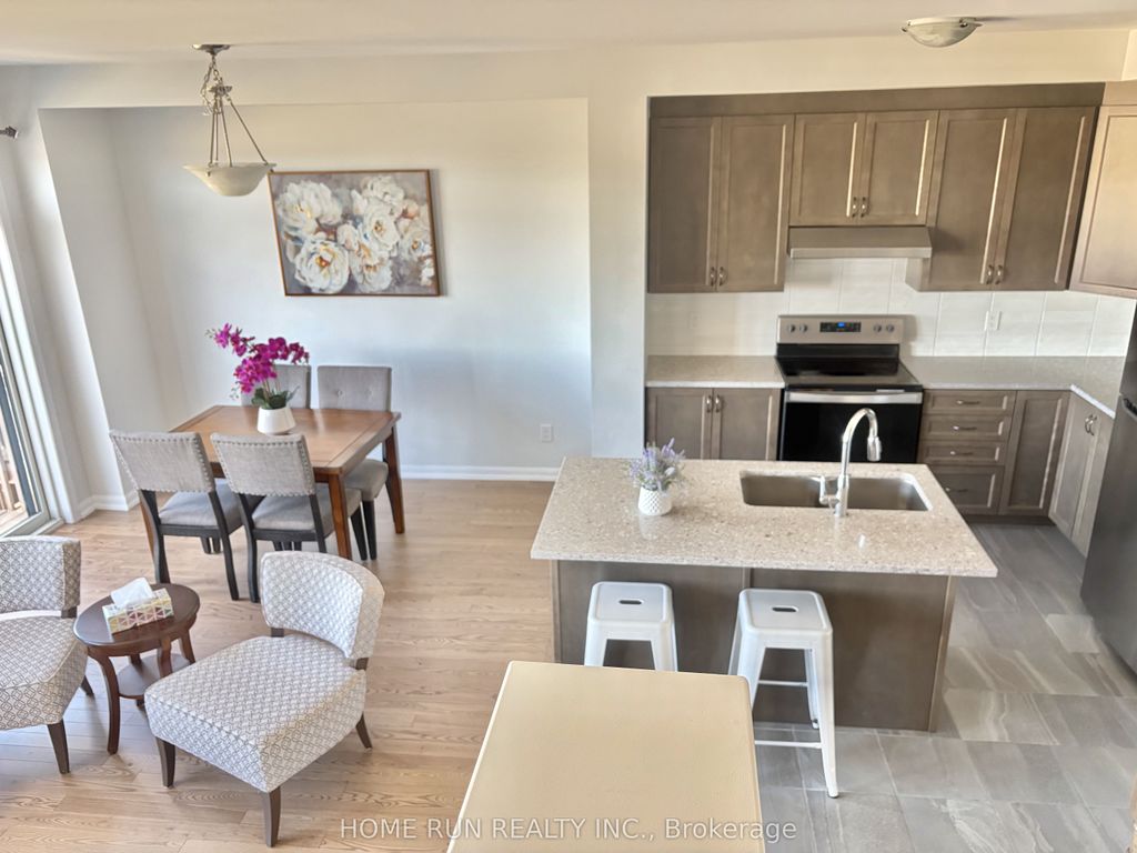 Photo of 111 TEELIN Circle, Barrhaven, ON K2C 3H2 (MLS # X13046130)