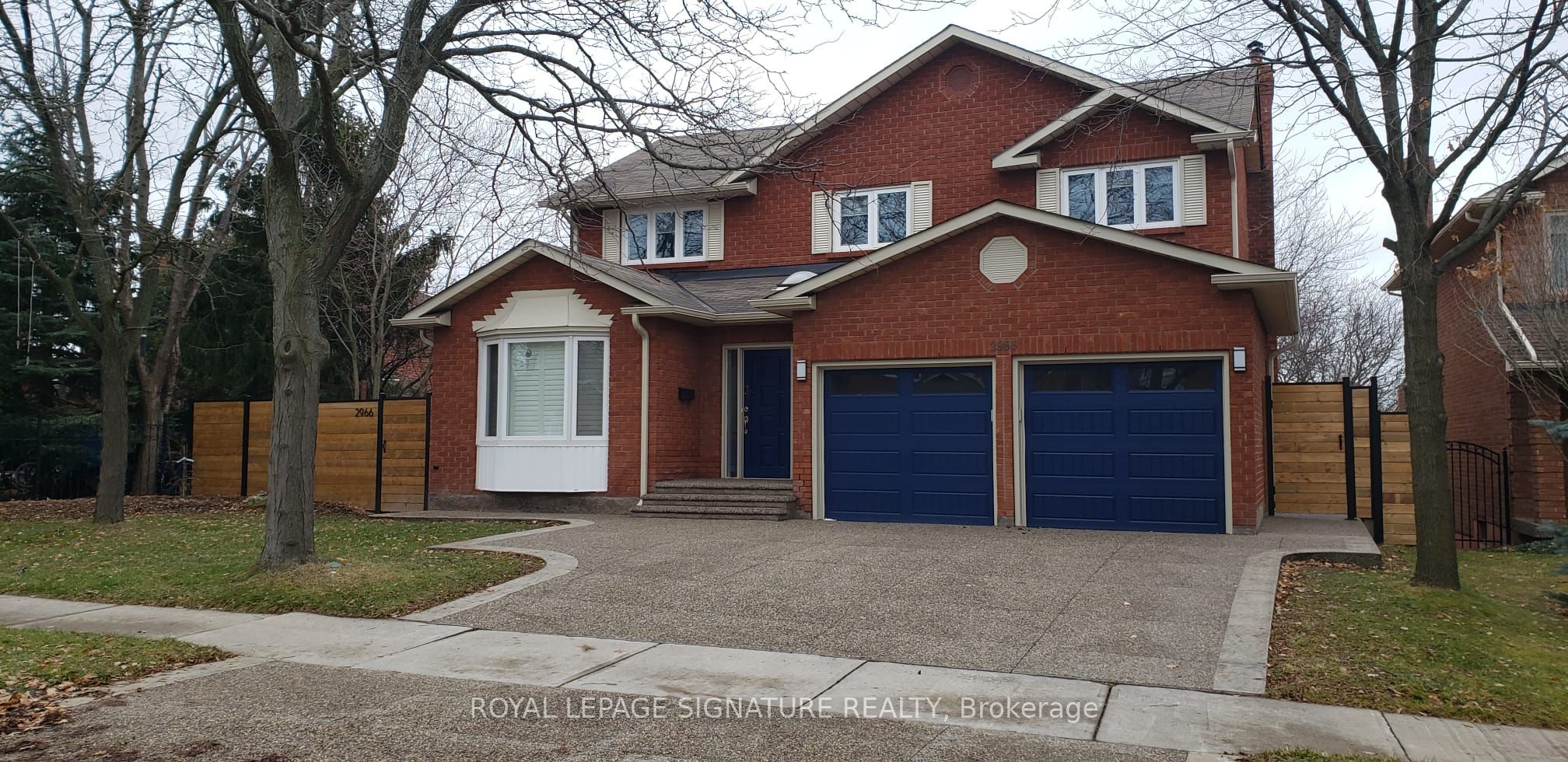 2966 Caradoc Lane Upper