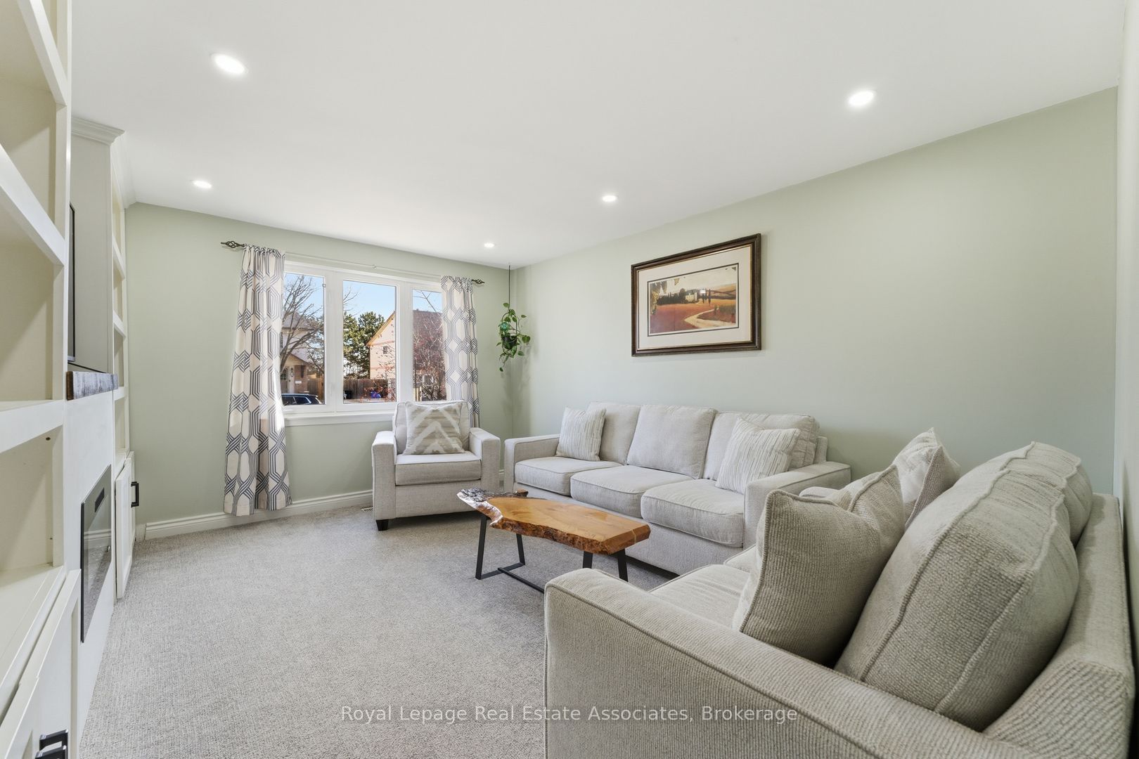 2333 Melissa Crescent