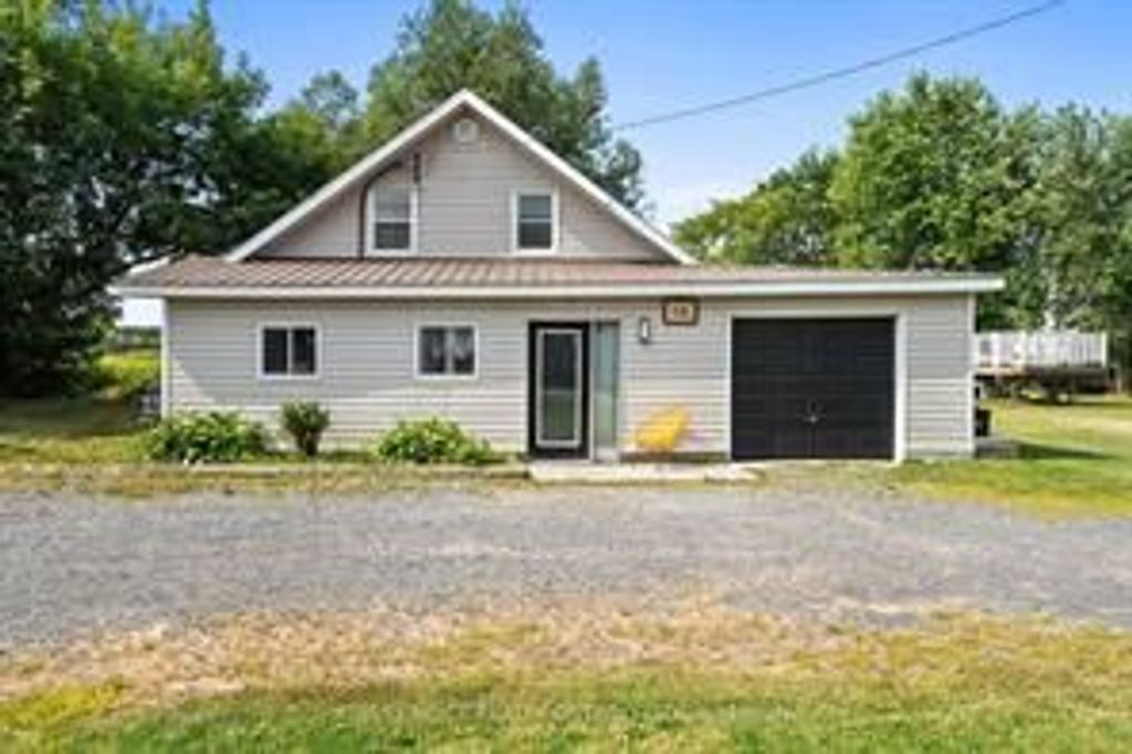 Photo of 10 Campbell Reid Court, Kanata, ON K2K 1X7 (MLS # X13017900)