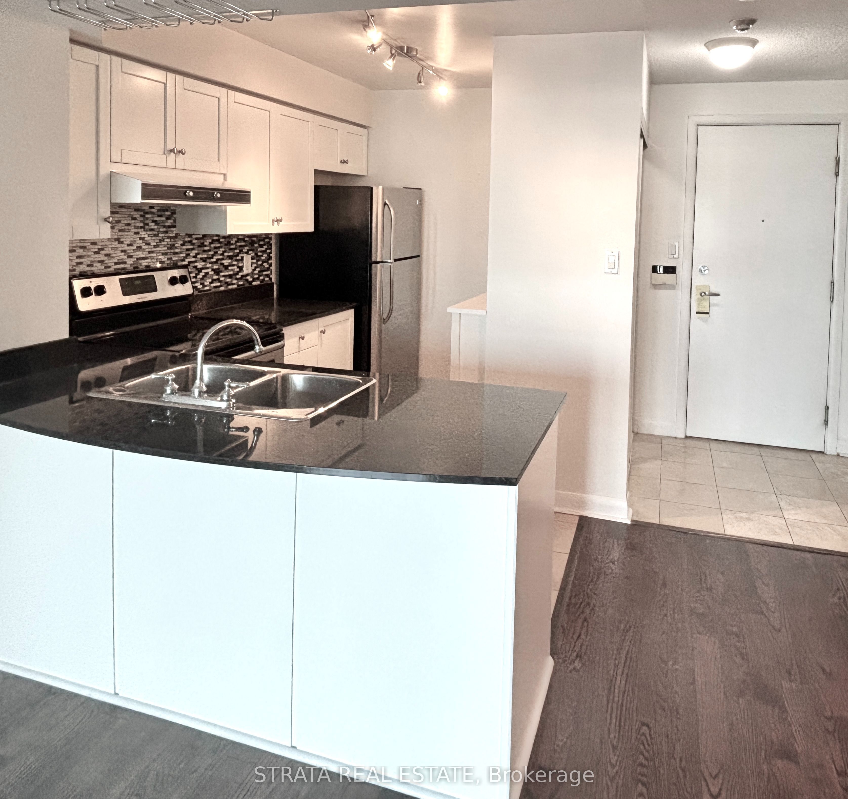 313 Richmond Street E 1155