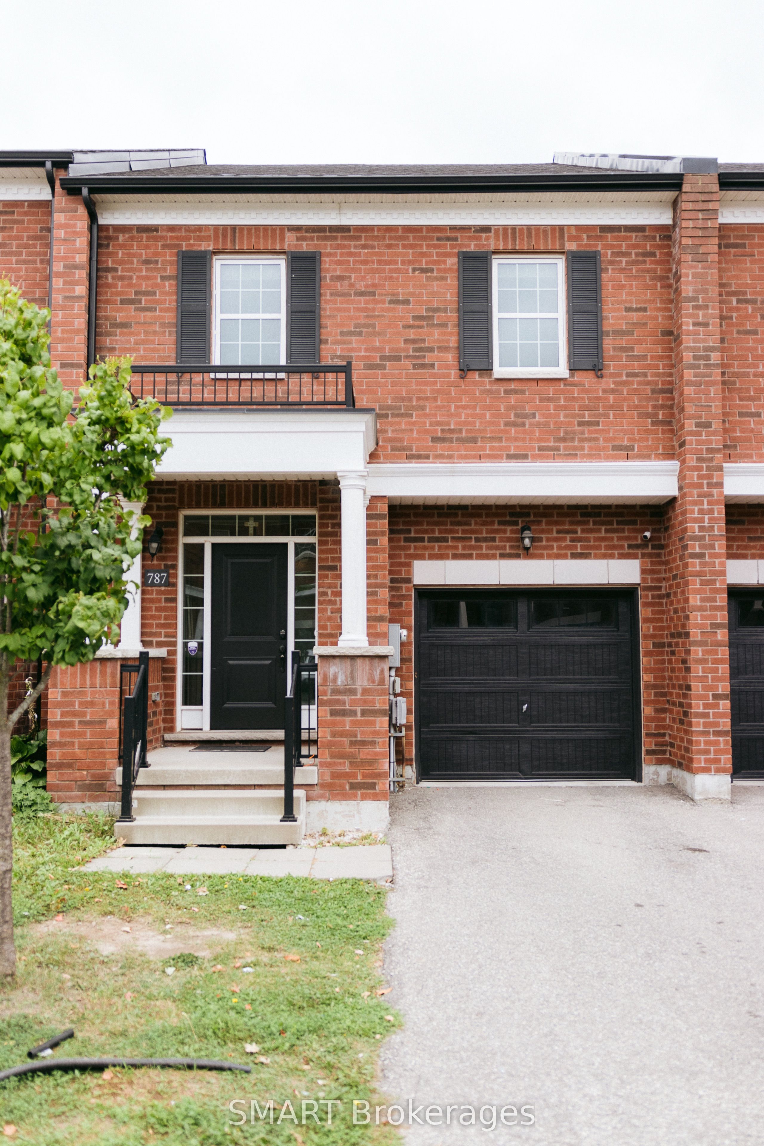 787 Banks Crescent