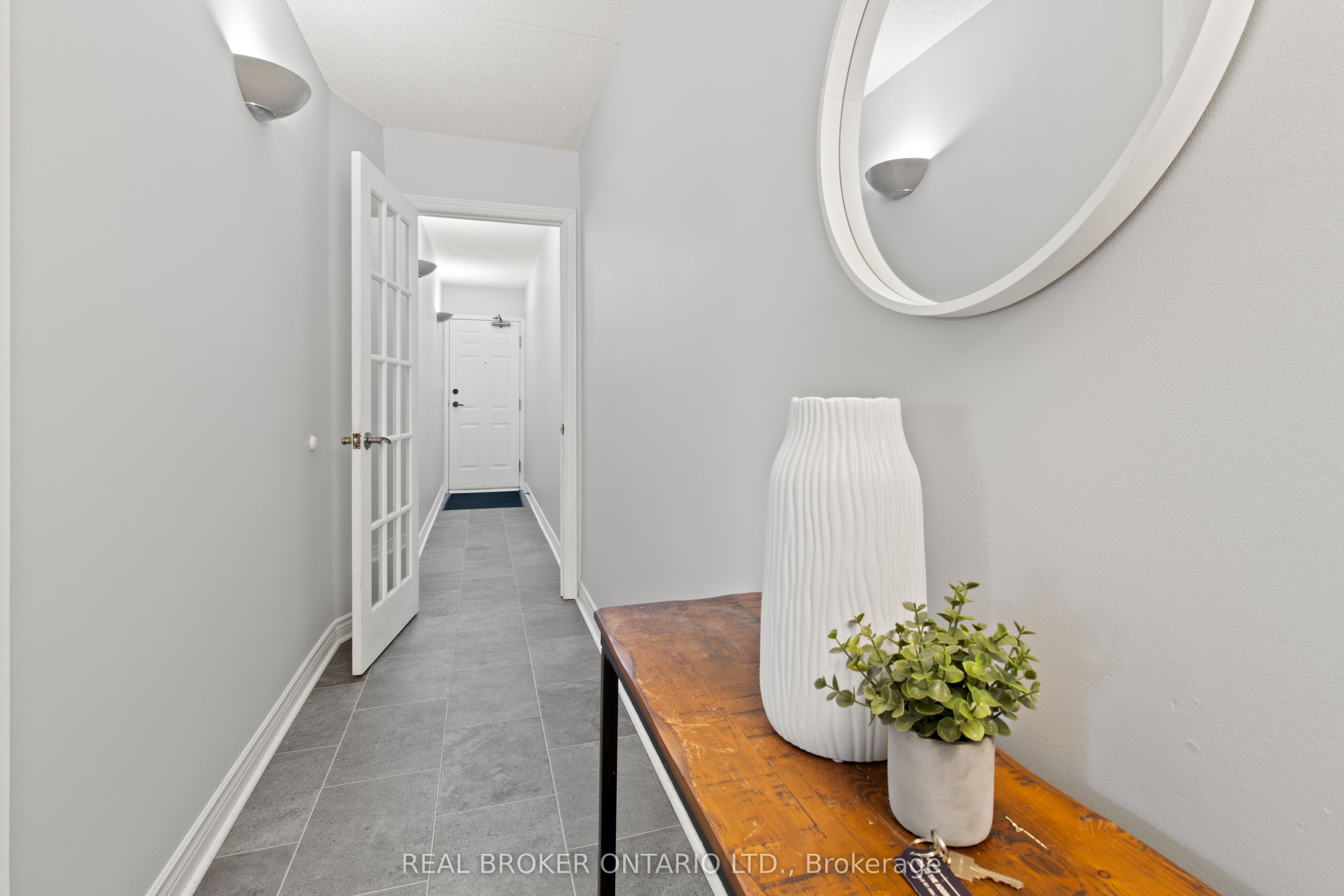 2010 Cleaver Avenue 214