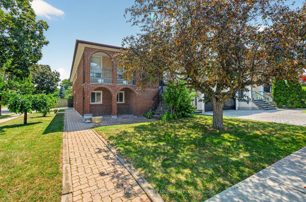 Photo of 355 Glen Park Avenue, Toronto, ON M6B 2E6 (MLS # W13879888)