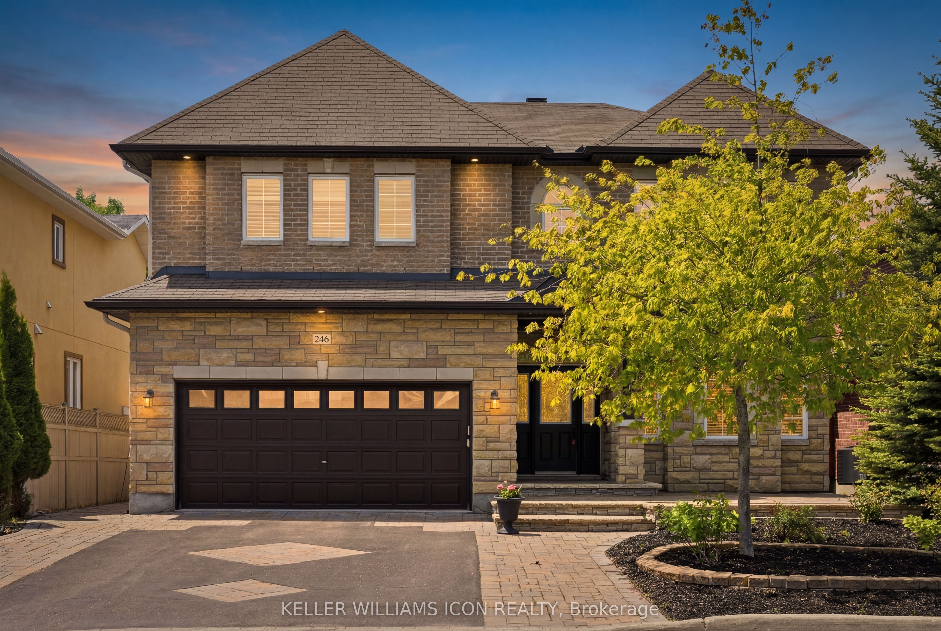 Photo 1 of 40 — 246 Madhu Crescent, Mooneys Bay - Carleton Heights and Area, ON K2C 4J3