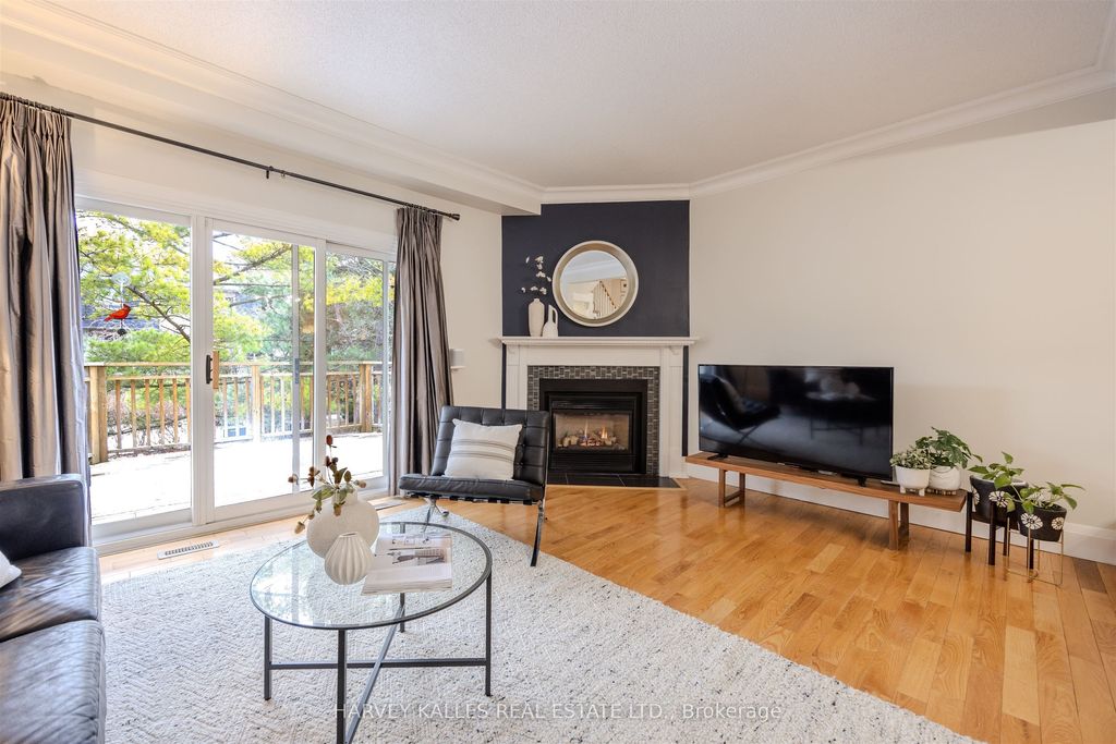 Photo of 1060 Walden Circle #50, Mississauga, ON L5J 4J9 (MLS # W12635322)