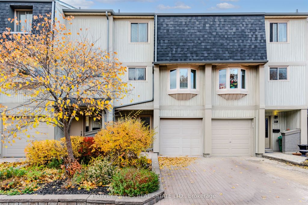 Photo of 1060 Walden Circle #50, Mississauga, ON L5J 4J9 (MLS # W12635322)