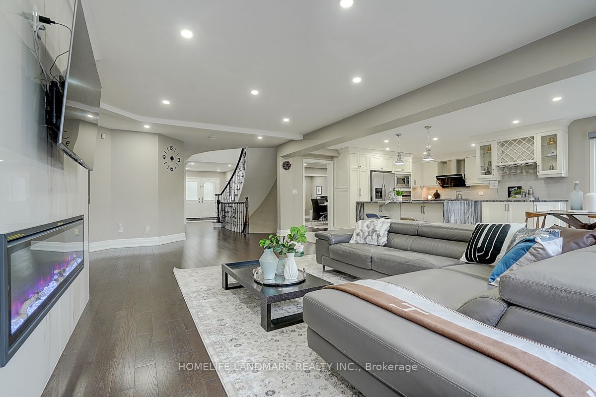 74 Webber Crescent
