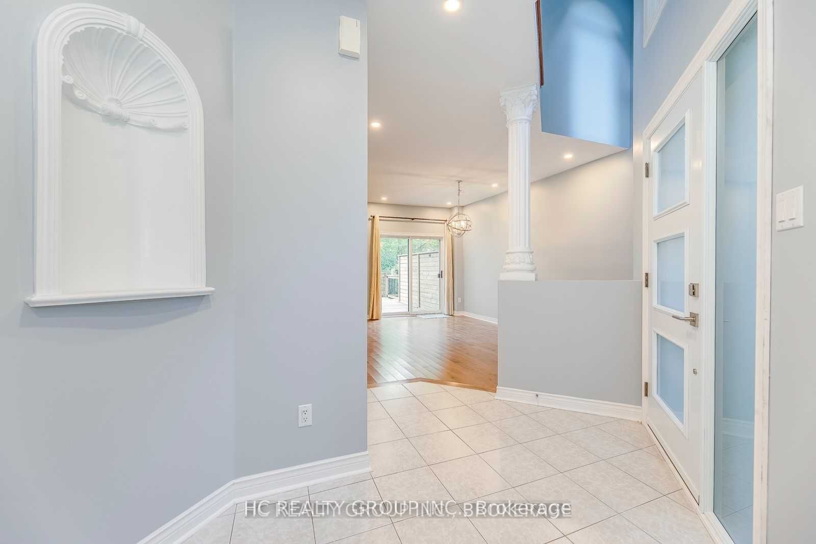 2233 Rockingham Drive