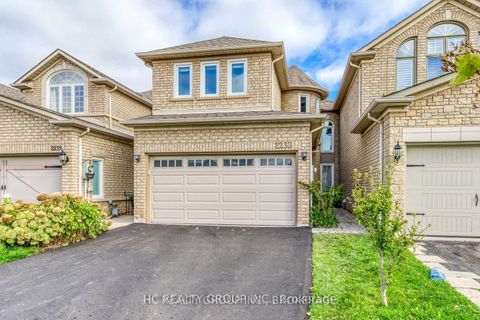 2233 Rockingham Drive Oakville ON L6H 6E7