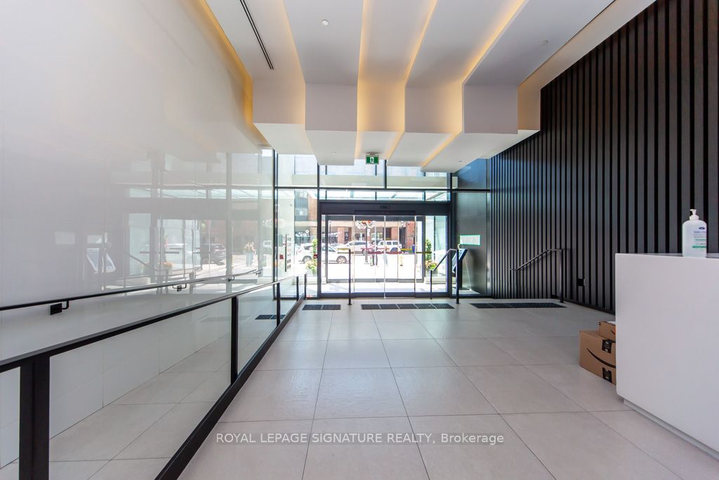 Photo of 158 Front Street E #1019, Toronto, ON M5A 0K9 (MLS # C13531704)