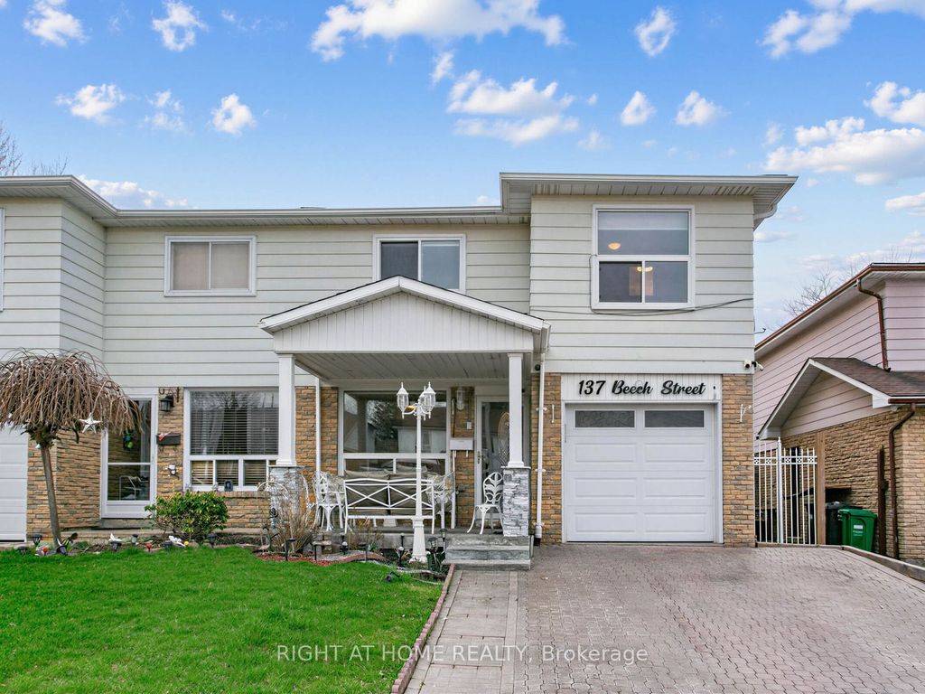 Photo of 137 Beech Street, Brampton, ON L6V 2Z2 (MLS # W13038820)