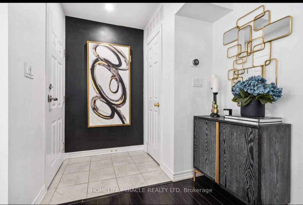 Photo of 200 Veterans Drive #32, Brampton, ON L7A 4S6 (MLS # W12769396)