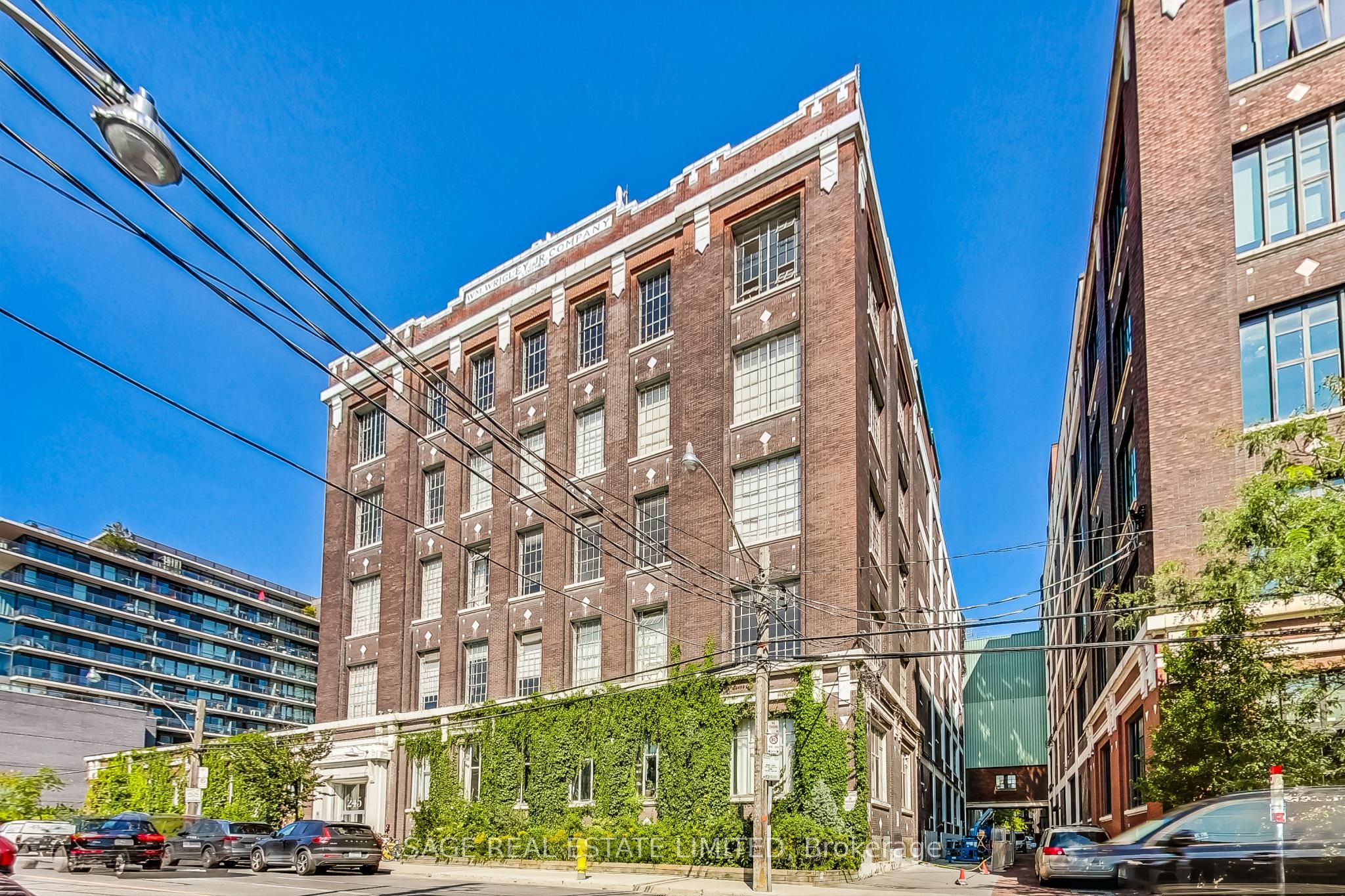 245 Carlaw Avenue 102A