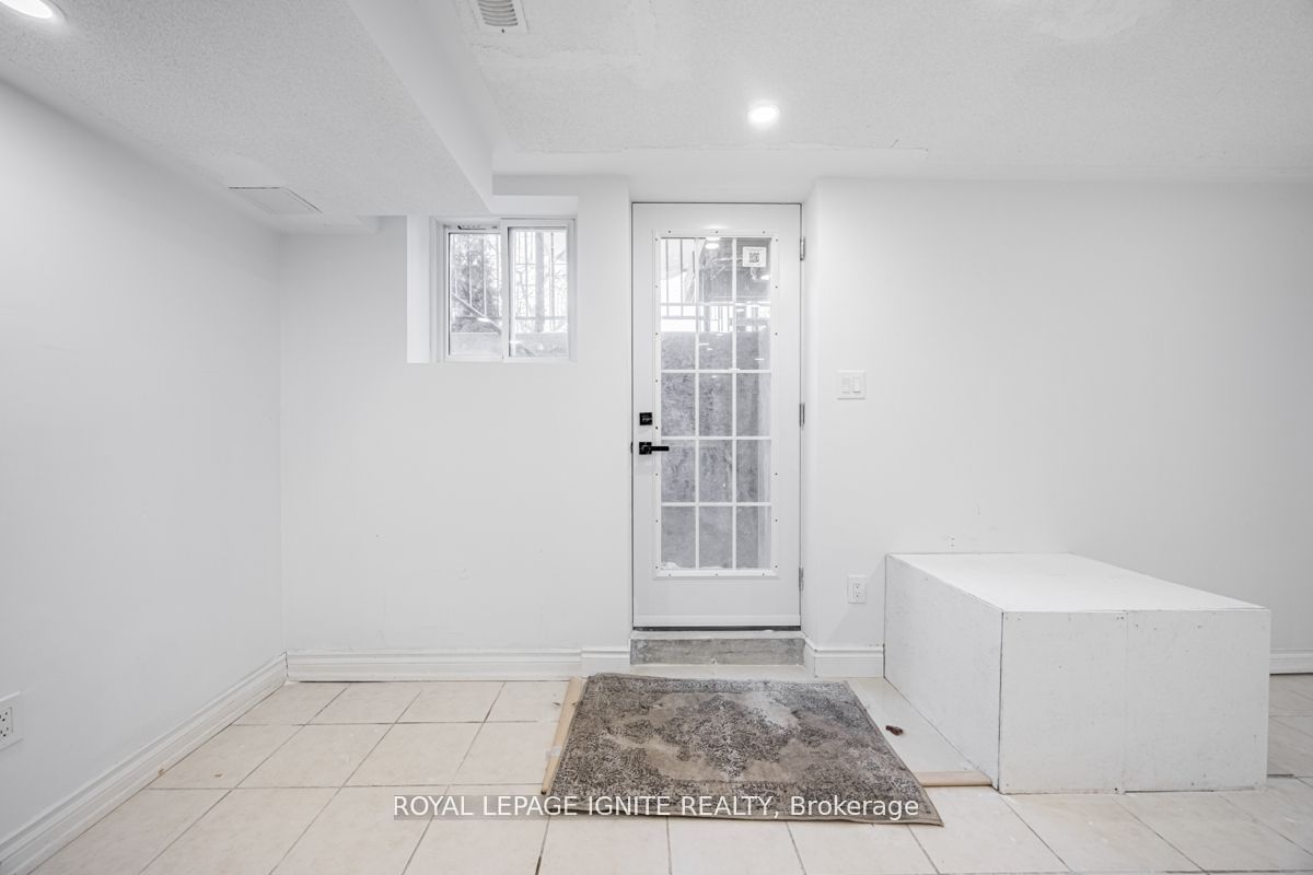 8 Bunchberry Way Bsmt