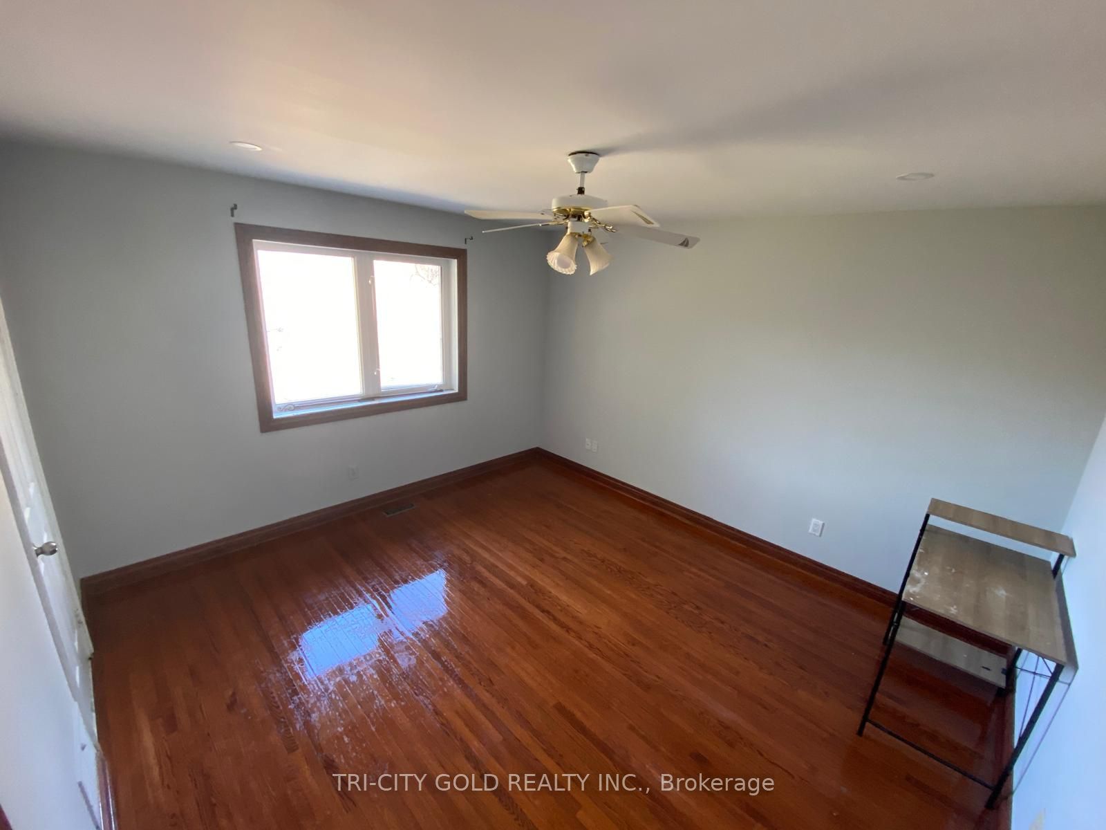 2696 Embleton Road