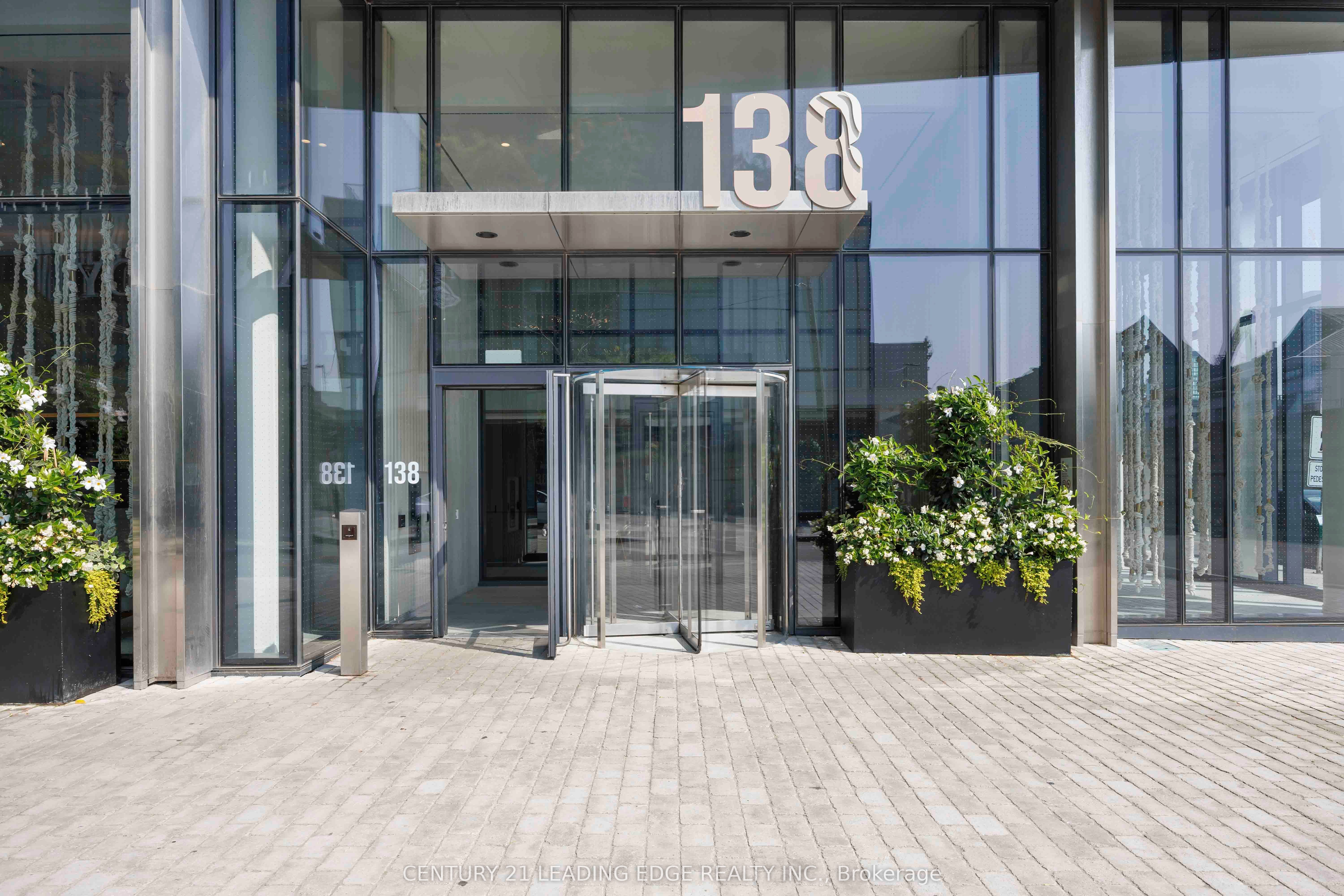 138 Downes Street 905