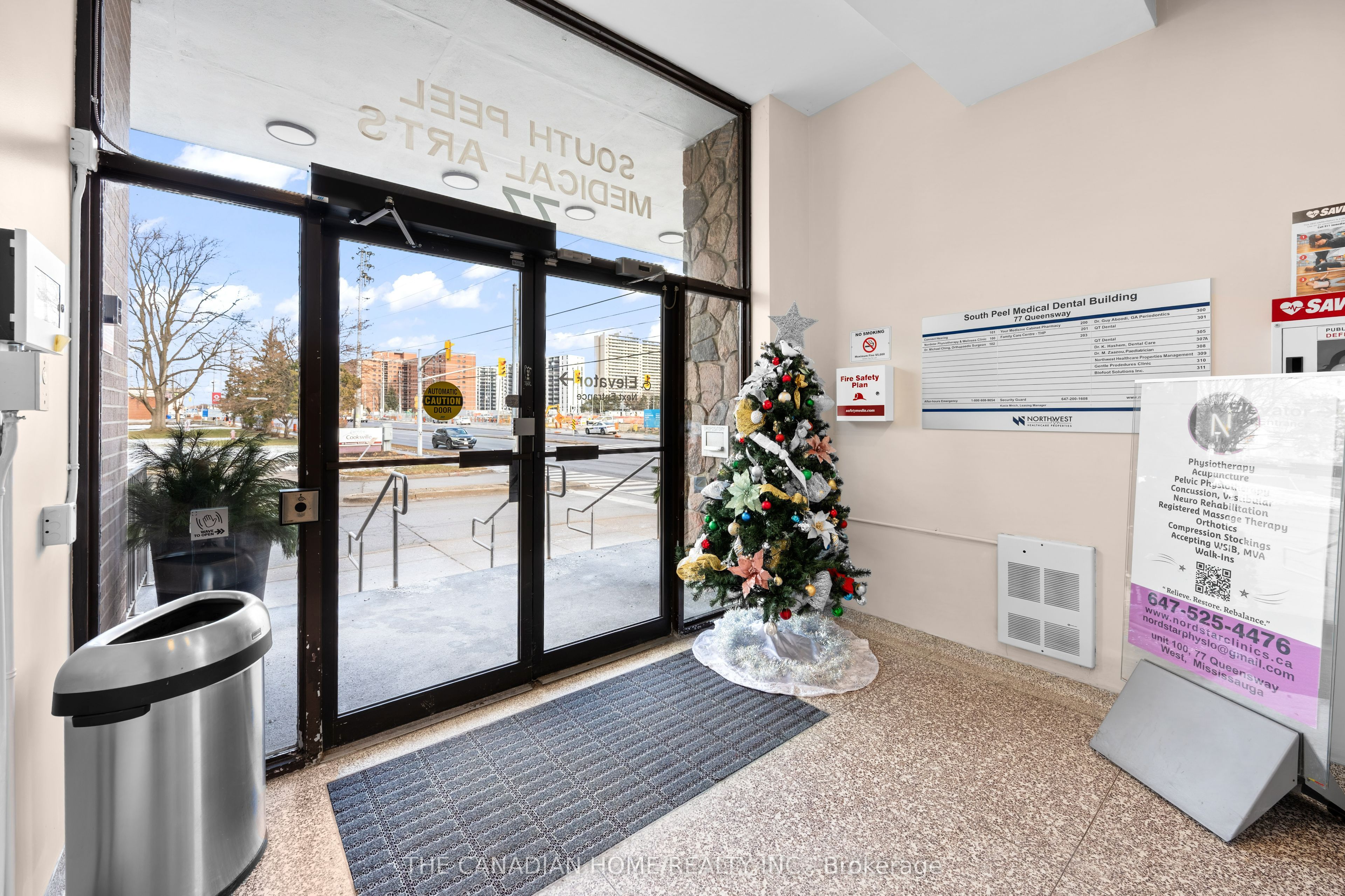 77 Queensway N/A W 100