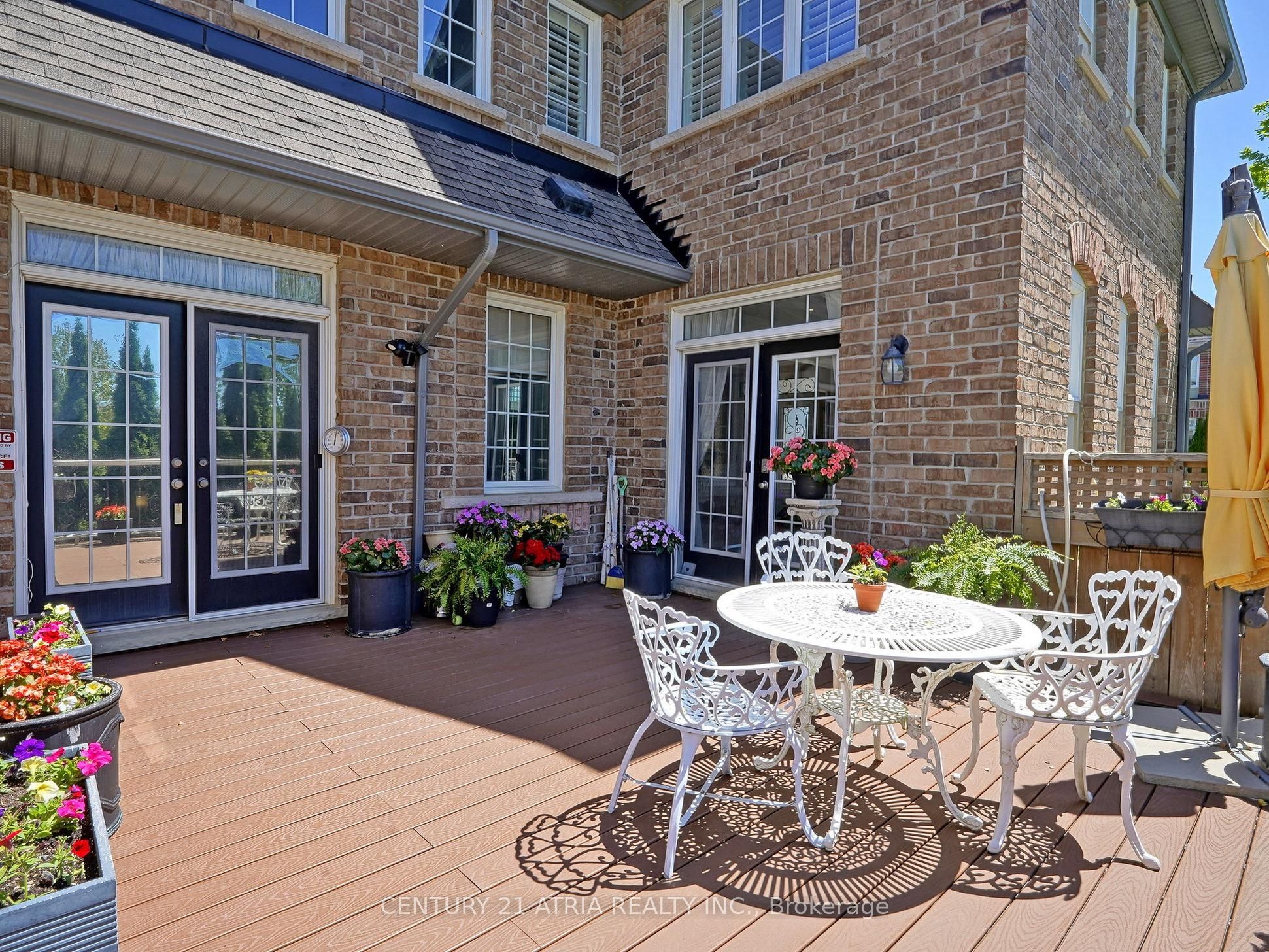 2 Colonel George Mclaren Drive