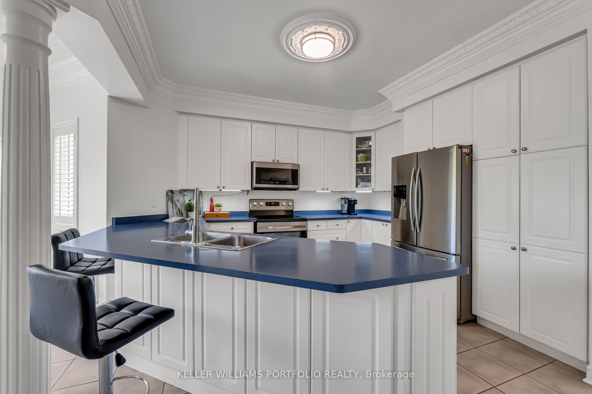 8 Vista View Court