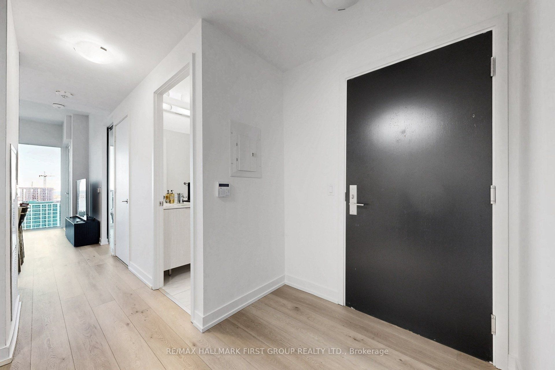 158 Front Street E 2201