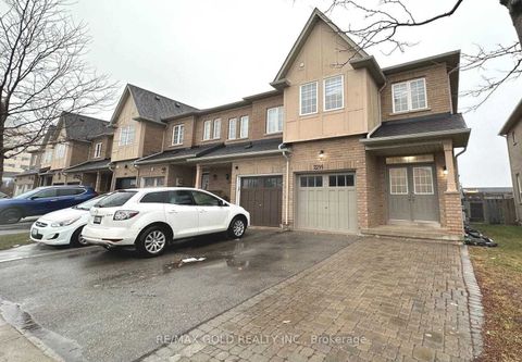 2295 Stone Glen Crescent Oakville ON L6M 0C8