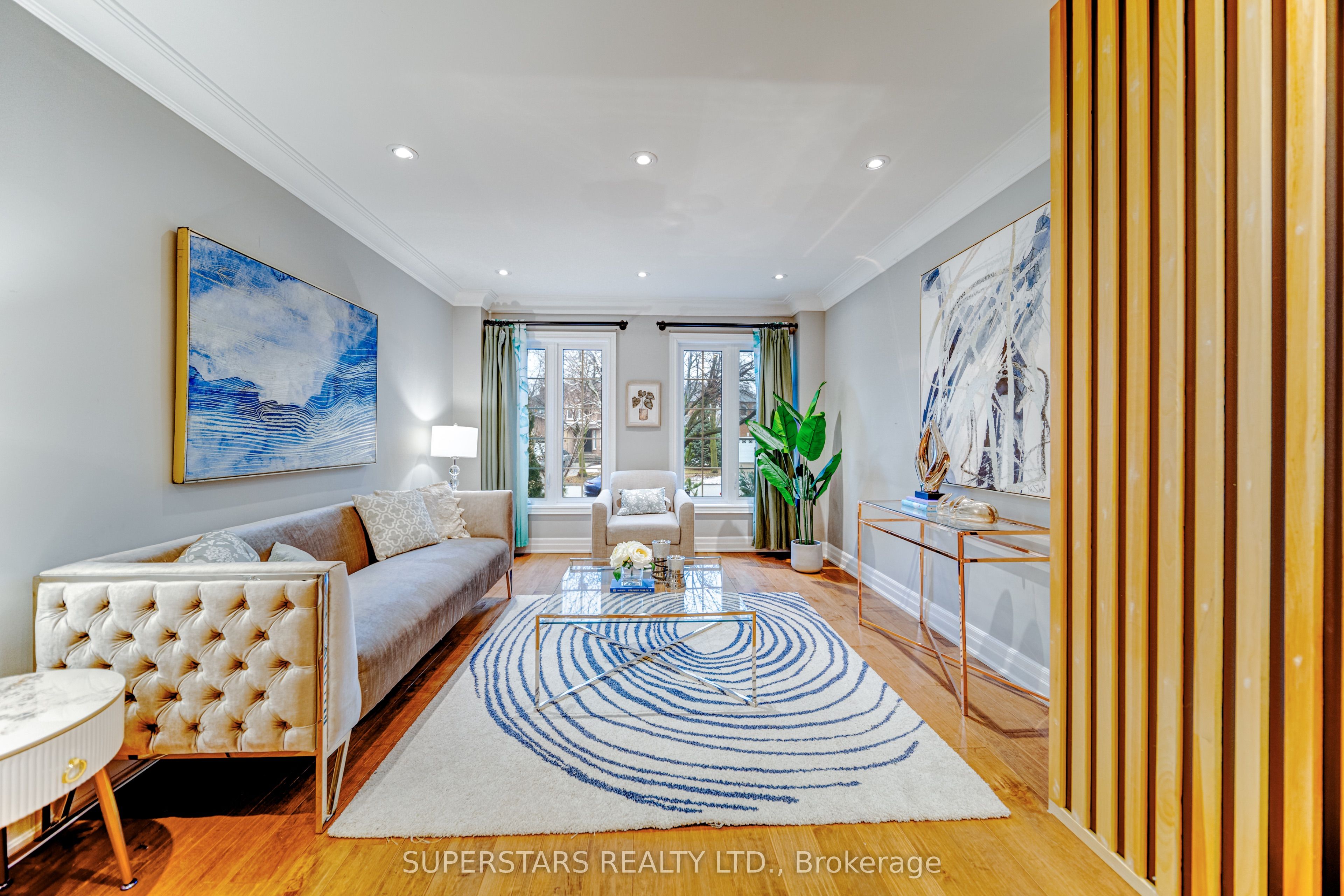 75 Rockwood Crescent