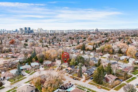 Photo of 26 Lakeland Crescent, Toronto, ON M1G 2L3 (MLS # E12569892)