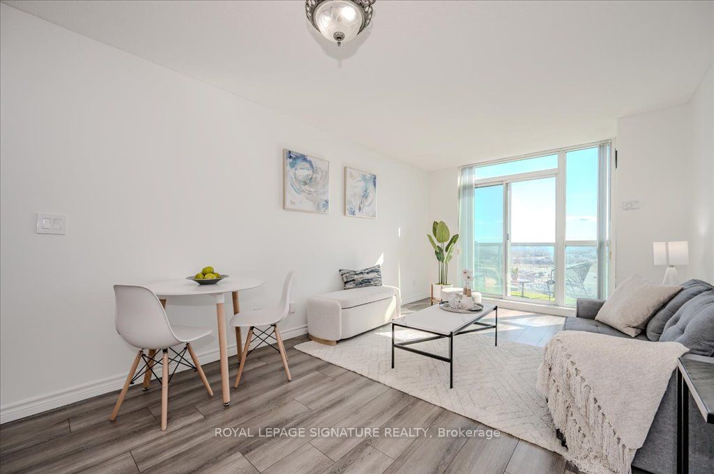 2545 Erin Centre Boulevard PH 05