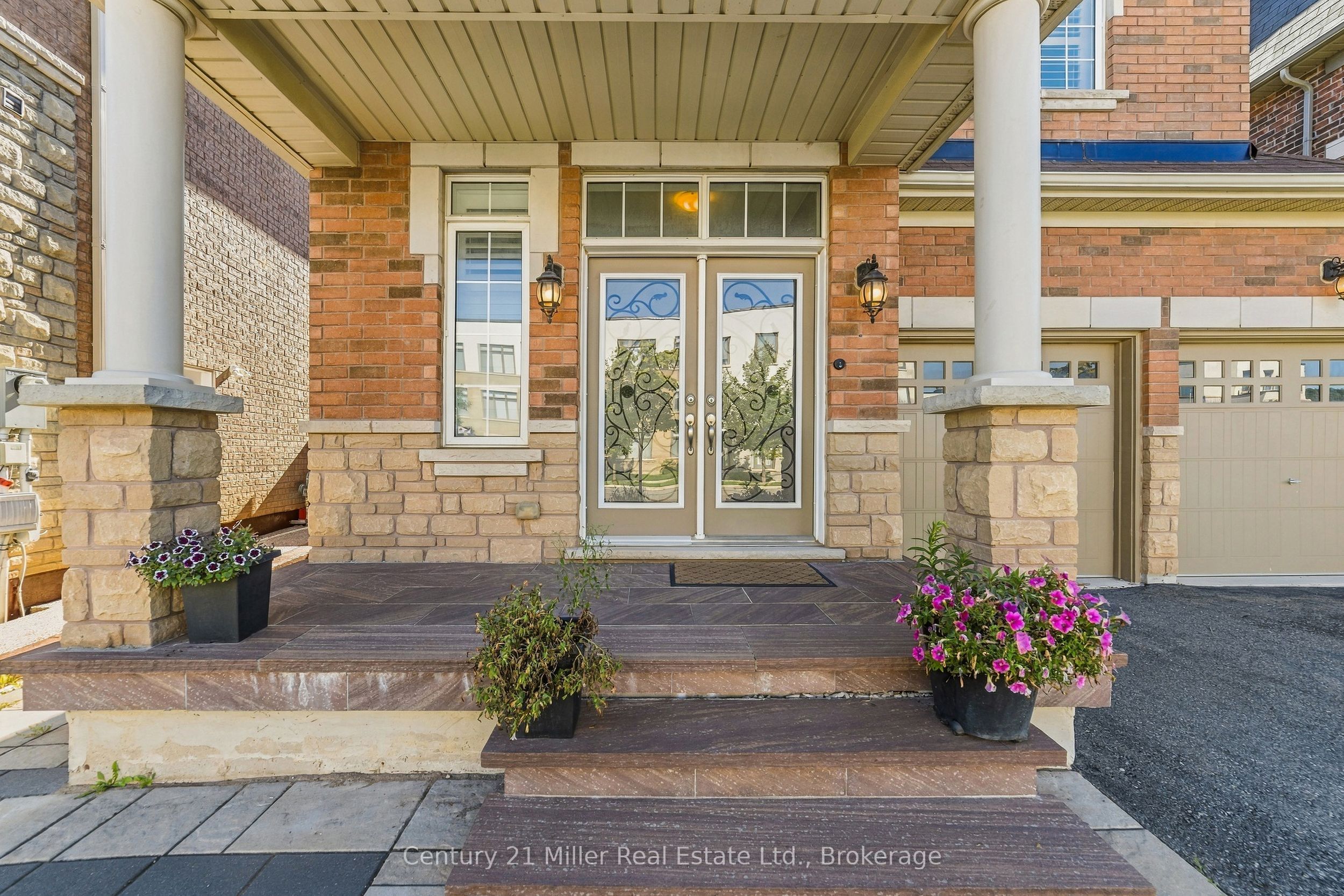 3196 Ernest Appelbe Boulevard