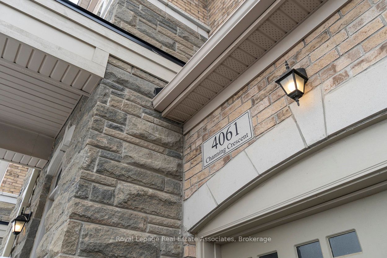 4061 Channing Crescent