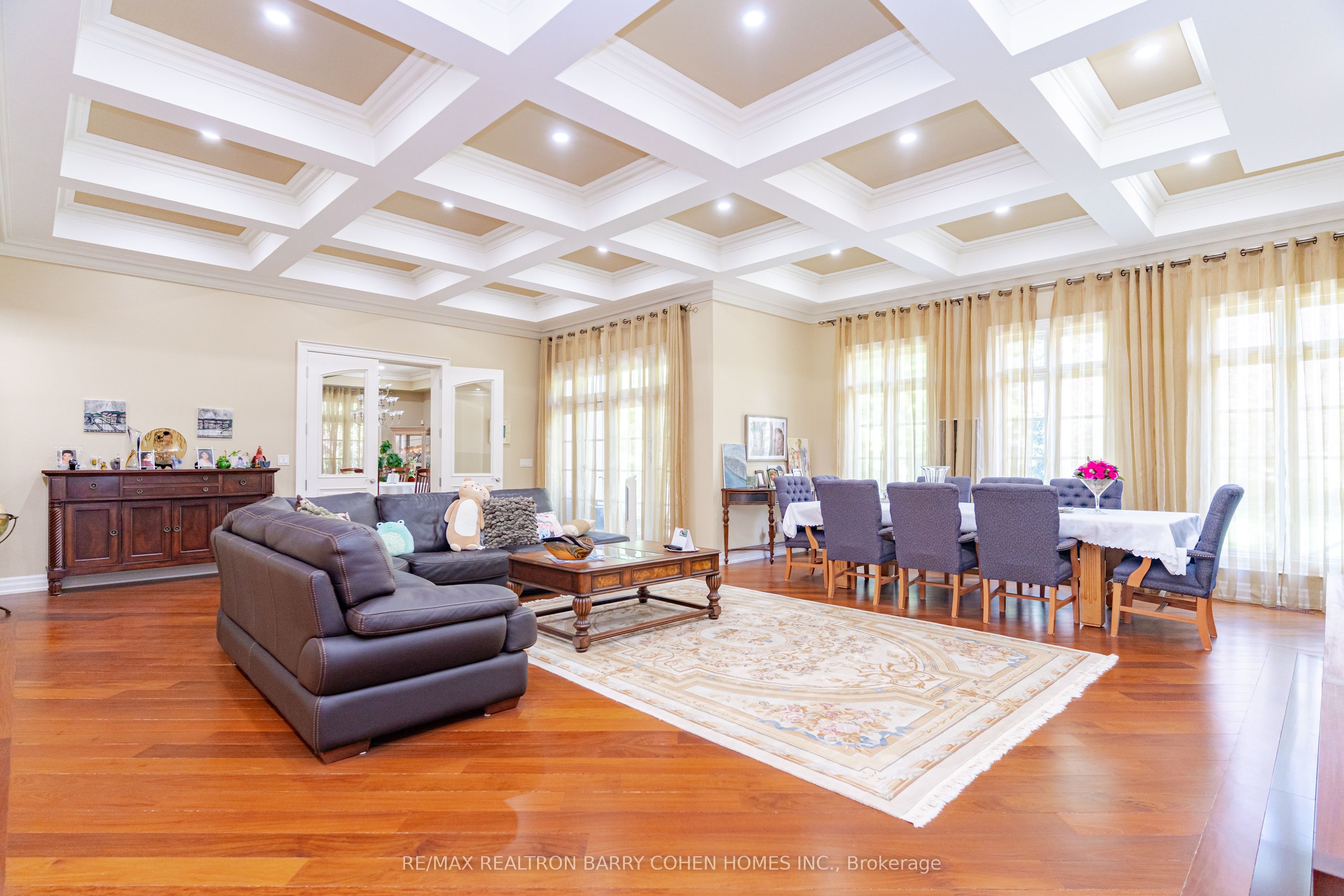 76 Thornridge Drive