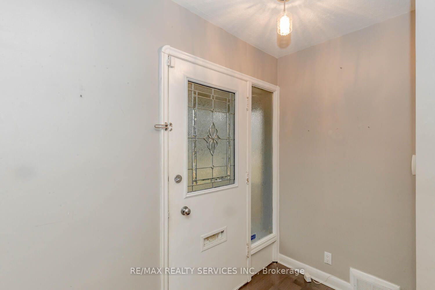 1259 Twin Oaks Dell Drive