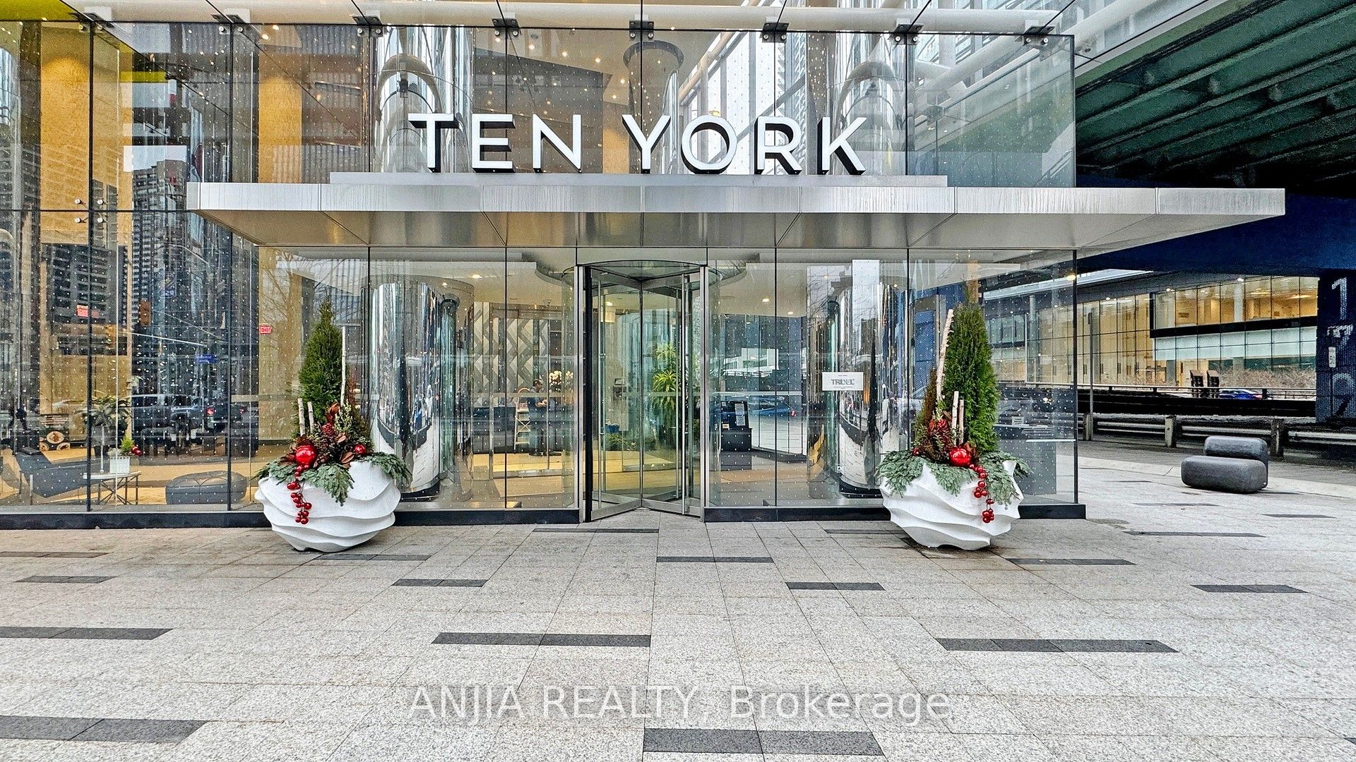 10 York Street 5608