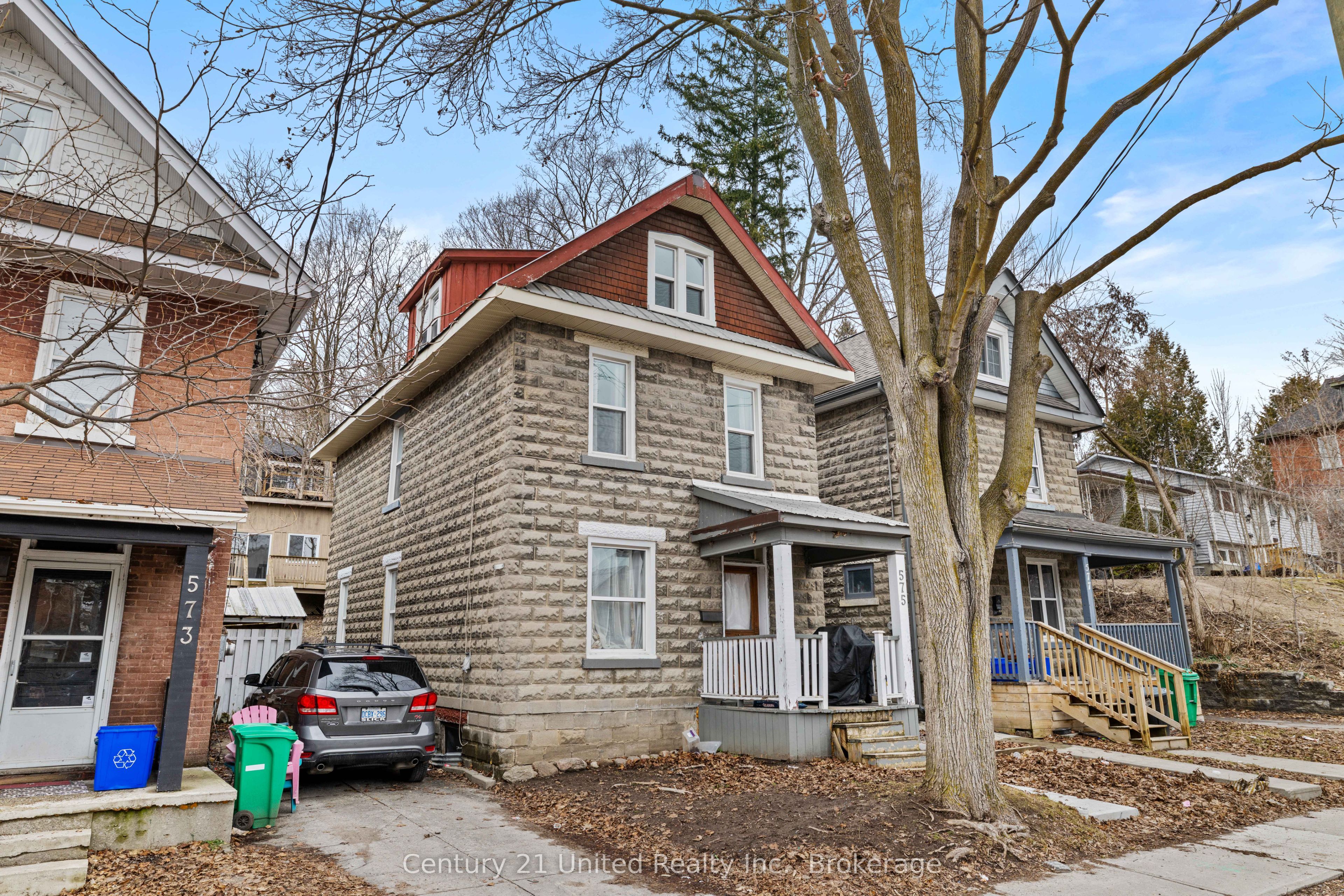 Photo 1 of 28 — 575 Bethune Street, Peterborough, ON K9H 3Z7